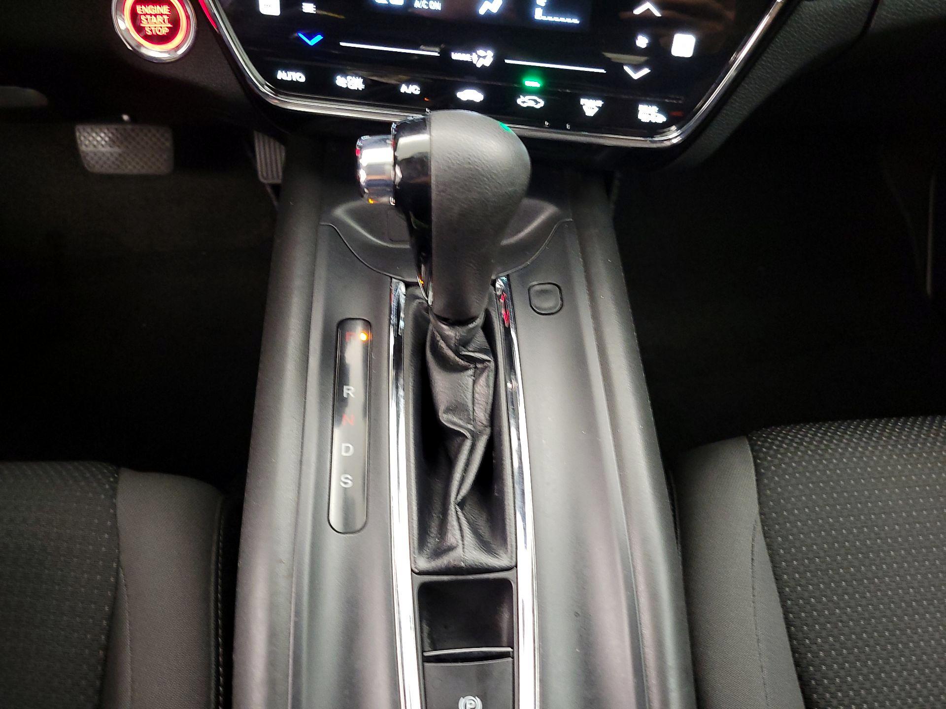Thumbnail: 2021 Honda HR-V - 17