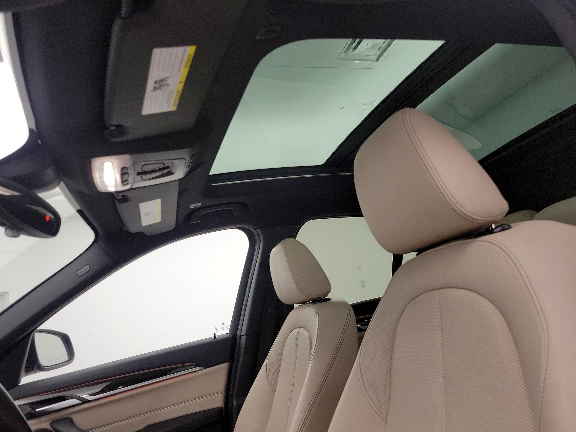 Thumbnail: 2016 BMW X1 - 20