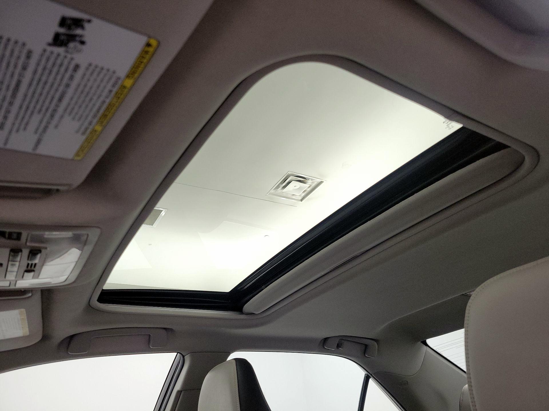 Thumbnail: 2015 Toyota Camry - 20