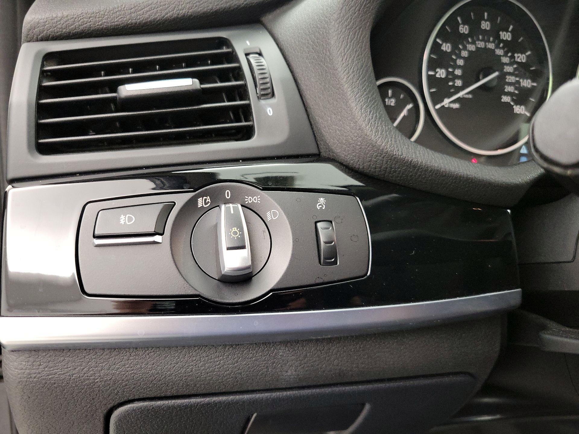 Thumbnail: 2016 BMW X3 - 13