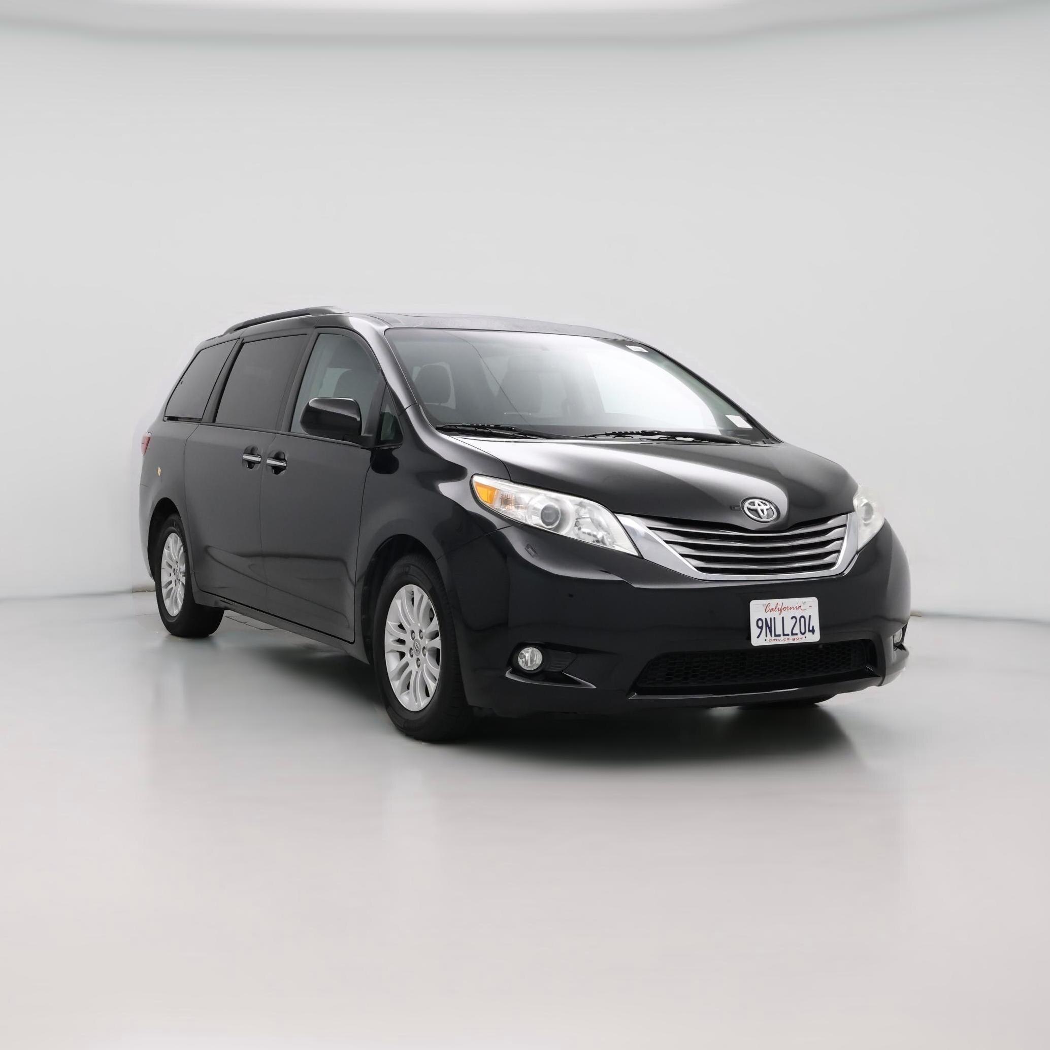 Thumbnail: 2017 Toyota Sienna - 1