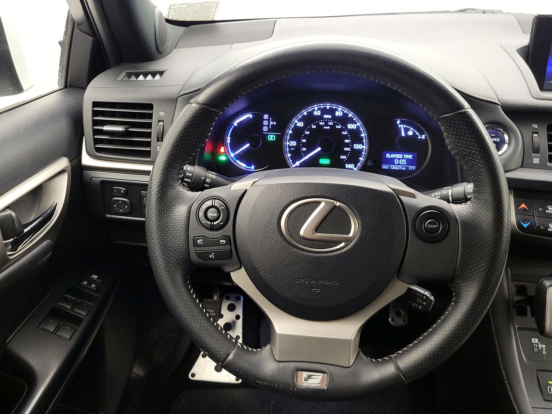 Thumbnail: 2015 Lexus CT - 10