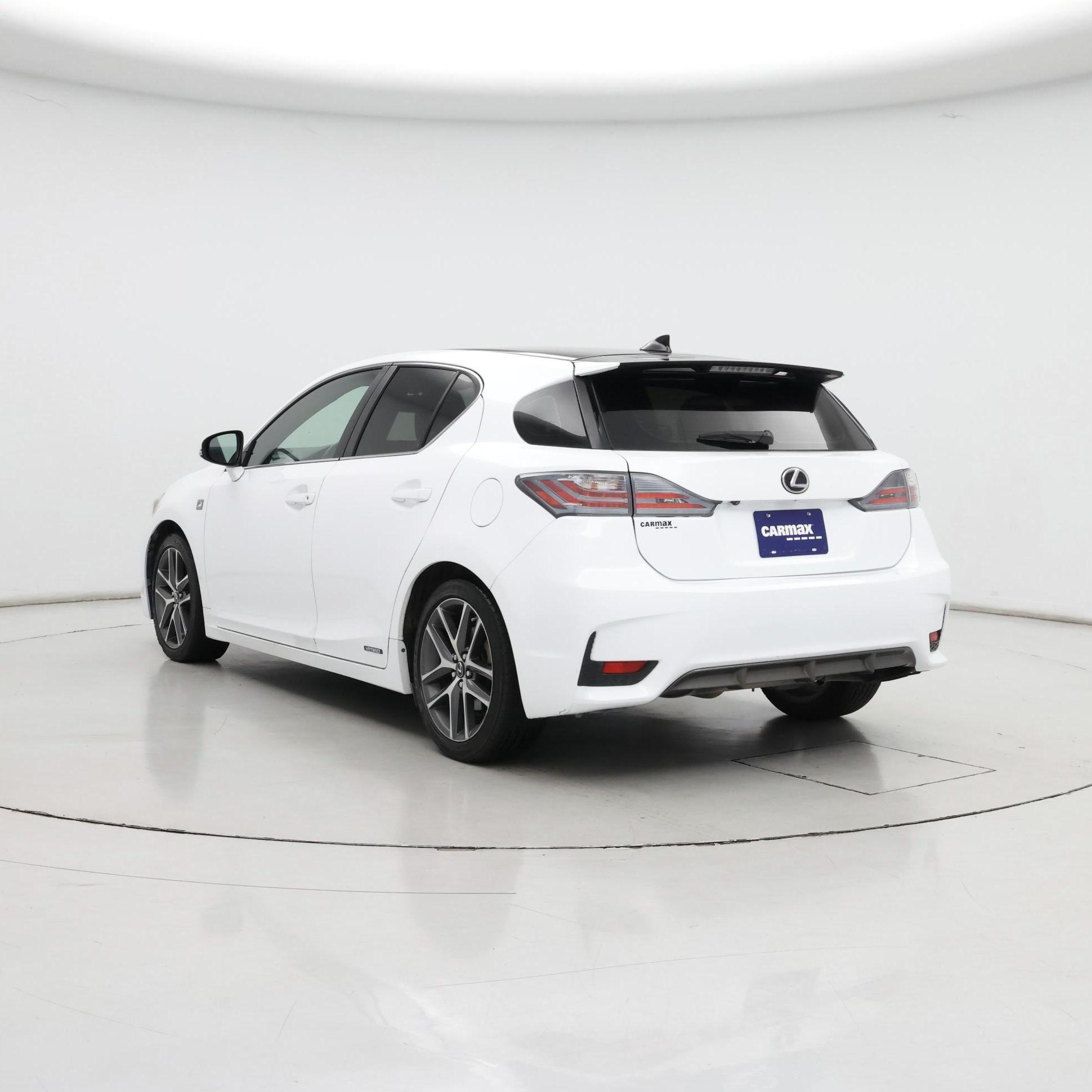 Thumbnail: 2015 Lexus CT - 2