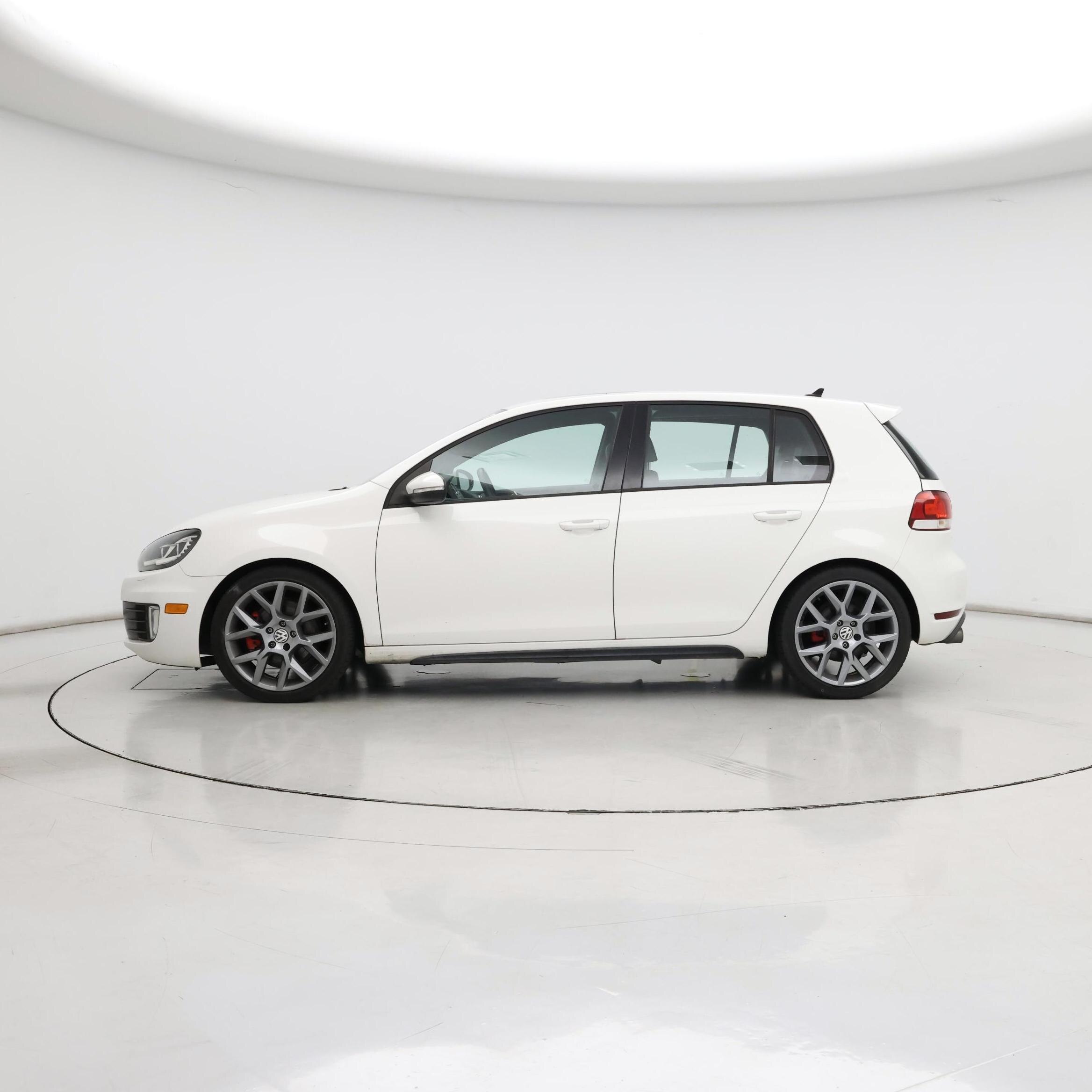 Thumbnail: 2013 Volkswagen Golf - 3