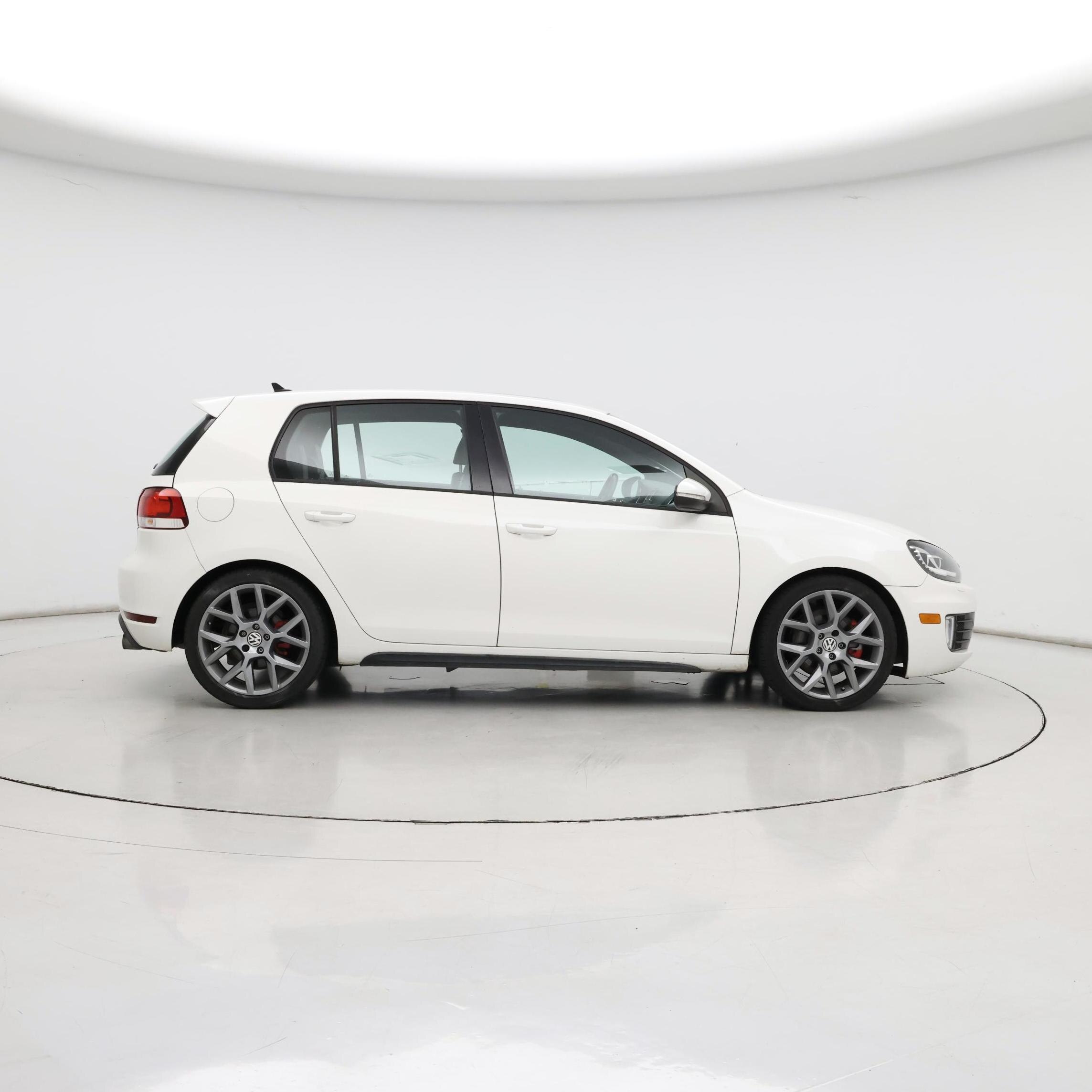 Thumbnail: 2013 Volkswagen Golf - 7