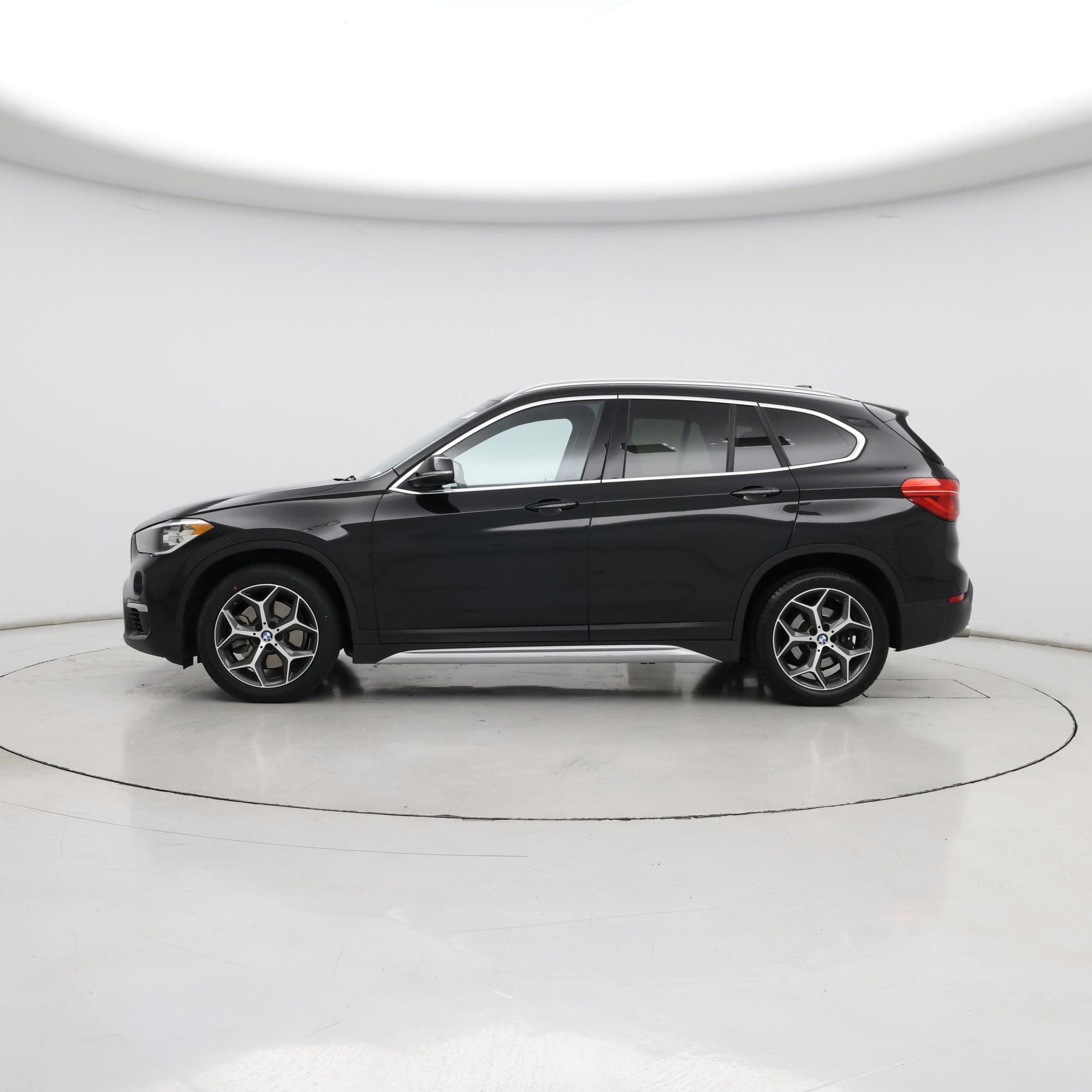 Thumbnail: 2018 BMW X1 - 3