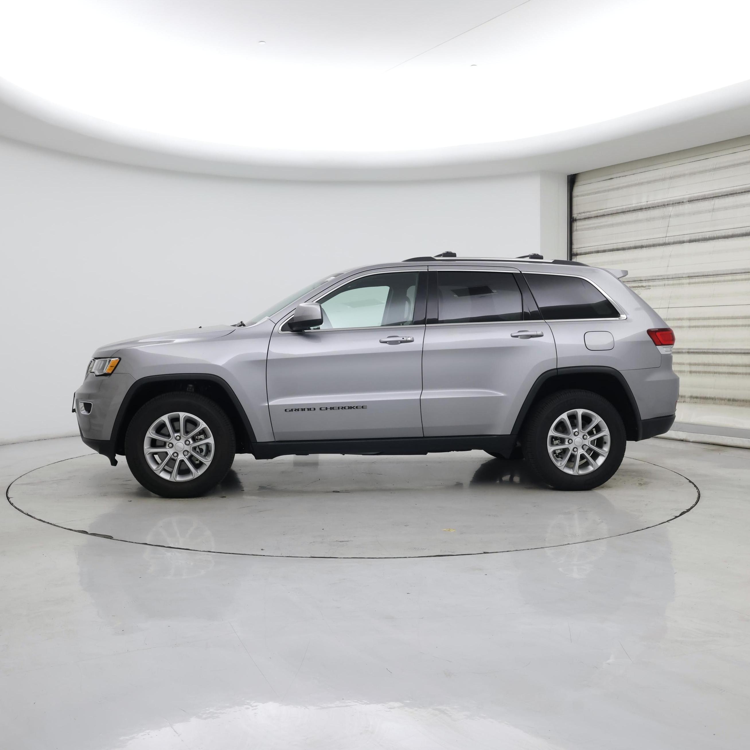 Thumbnail: 2021 Jeep Grand Cherokee - 3