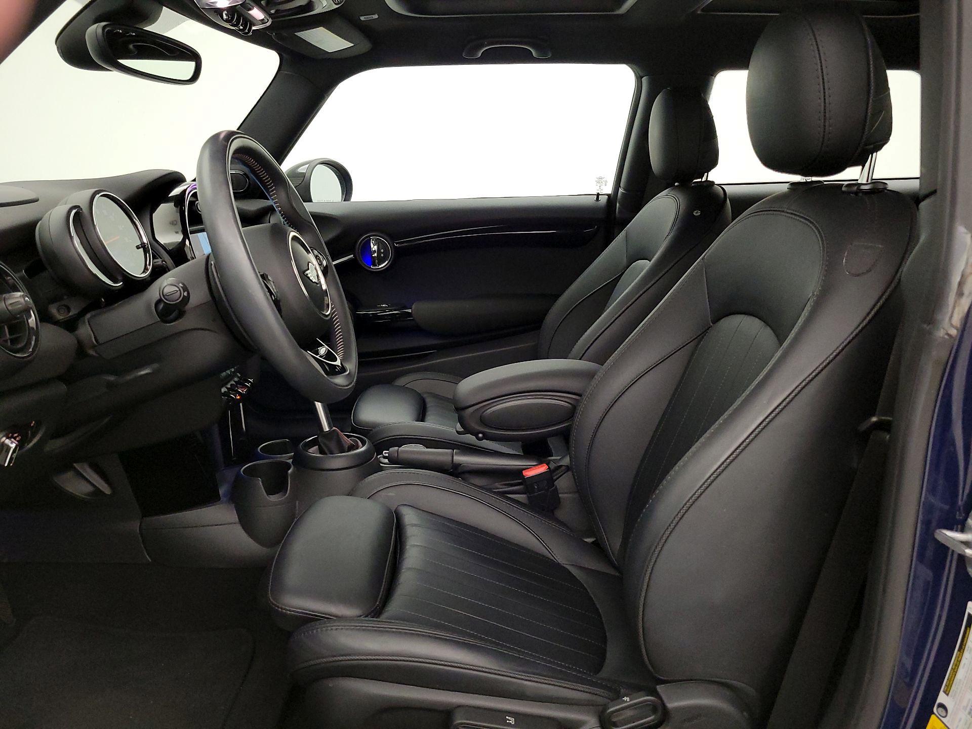 Thumbnail: 2019 MINI Cooper Hardtop - 11