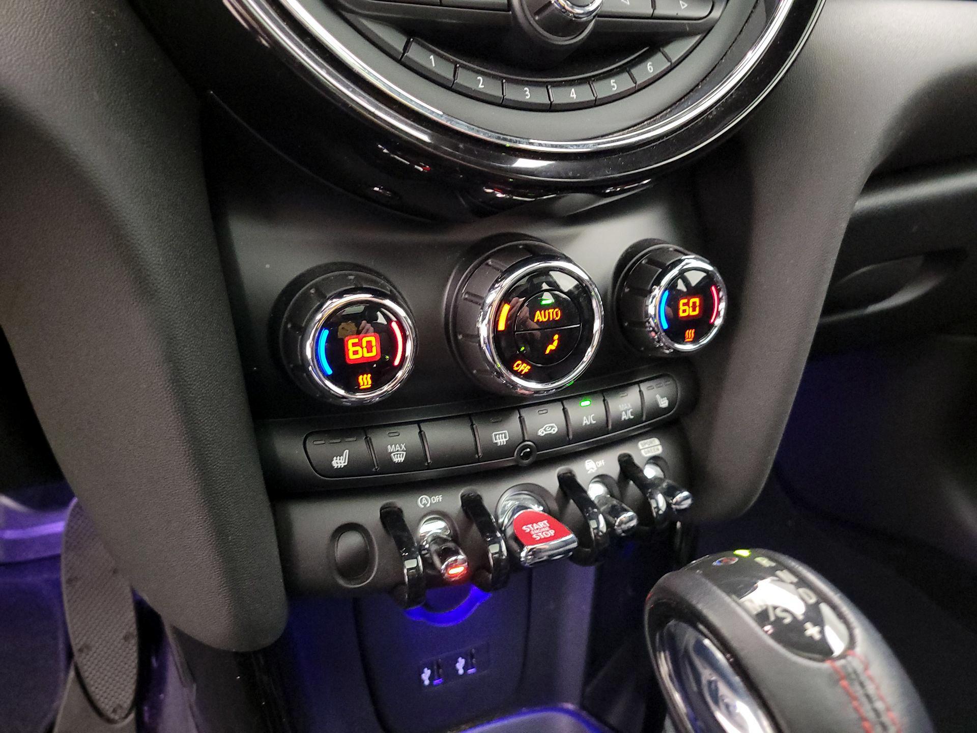 Thumbnail: 2019 MINI Cooper Hardtop - 15