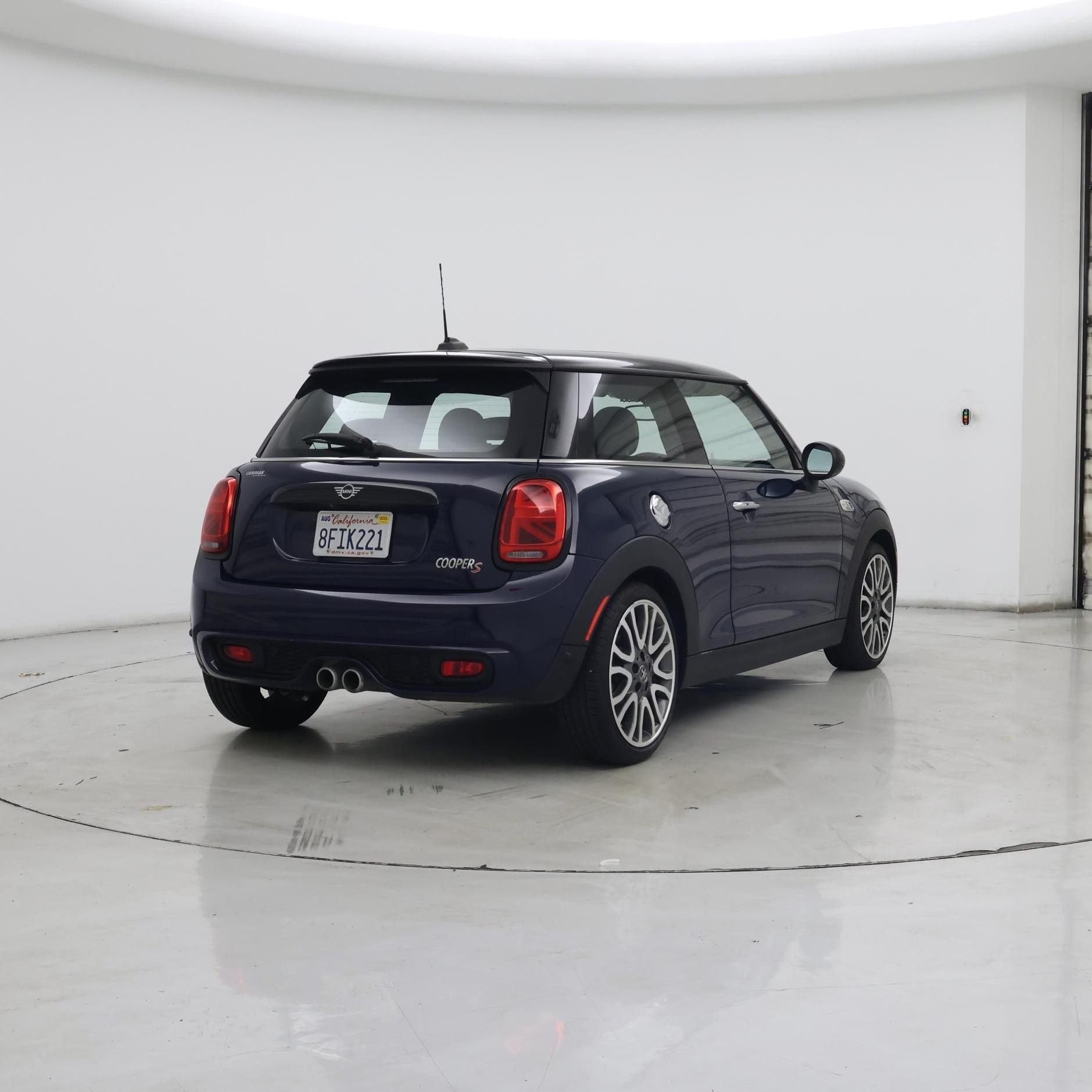 Thumbnail: 2019 MINI Cooper Hardtop - 8