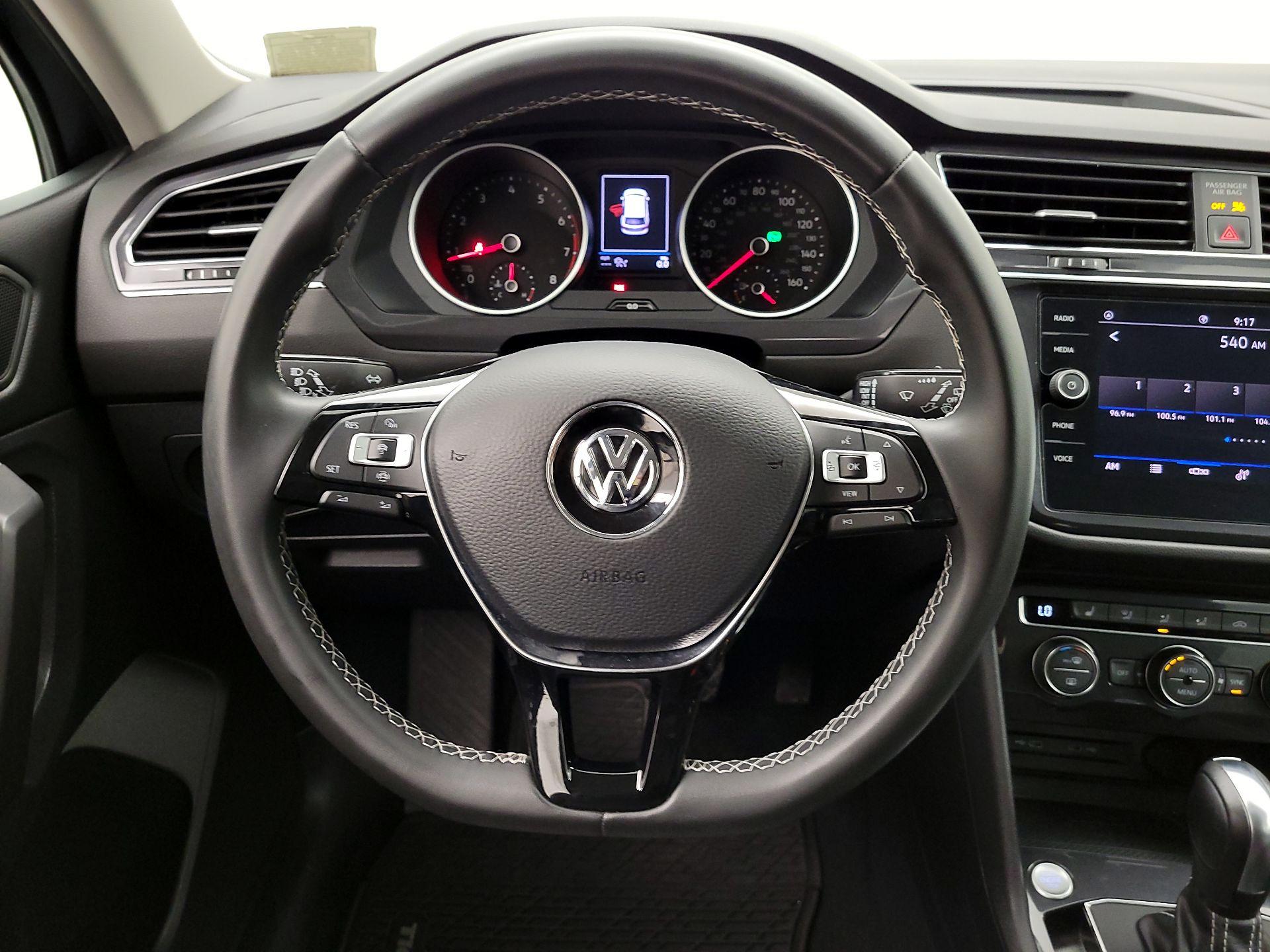 Thumbnail: 2021 Volkswagen Tiguan - 10