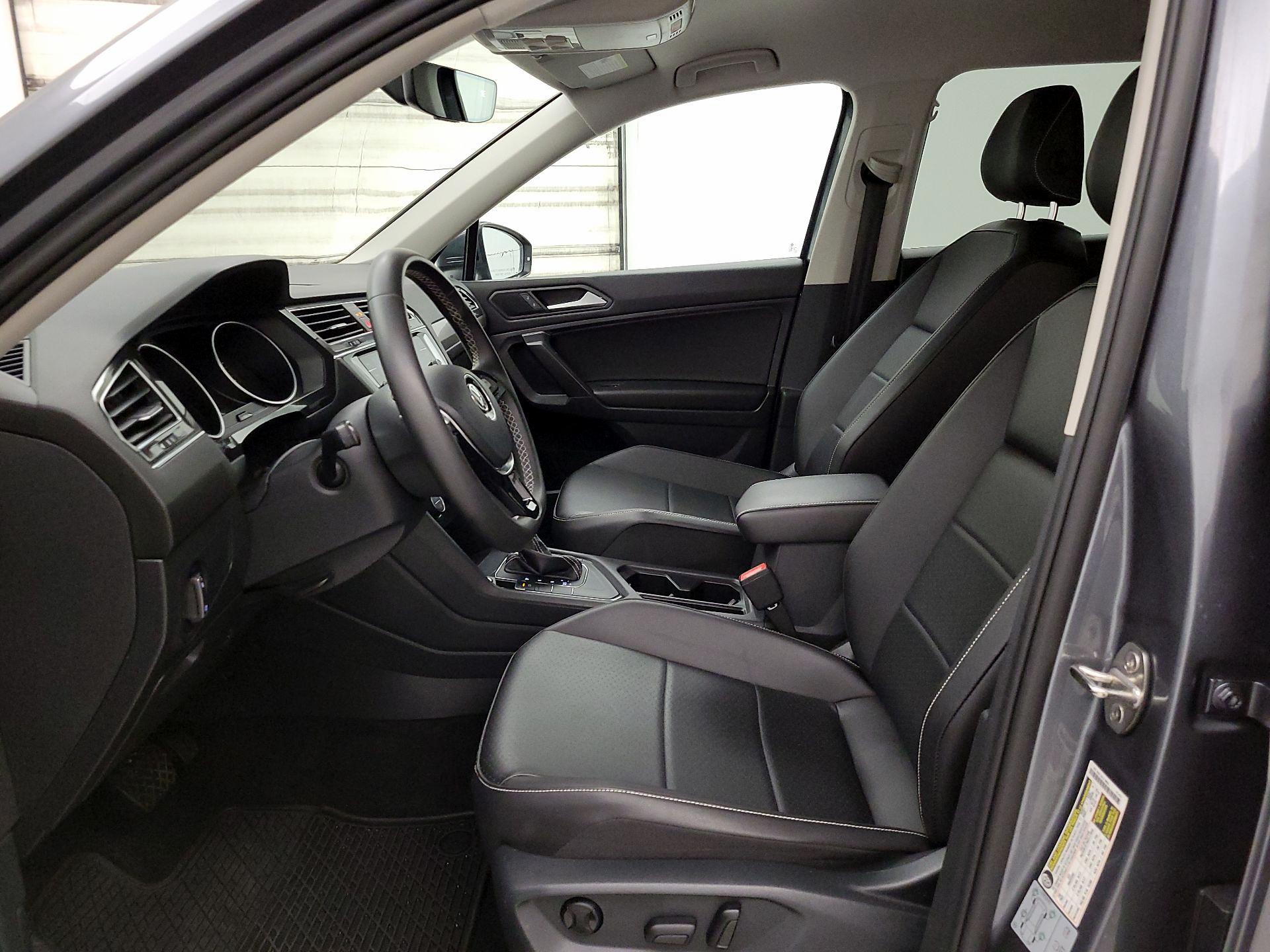 Thumbnail: 2021 Volkswagen Tiguan - 11