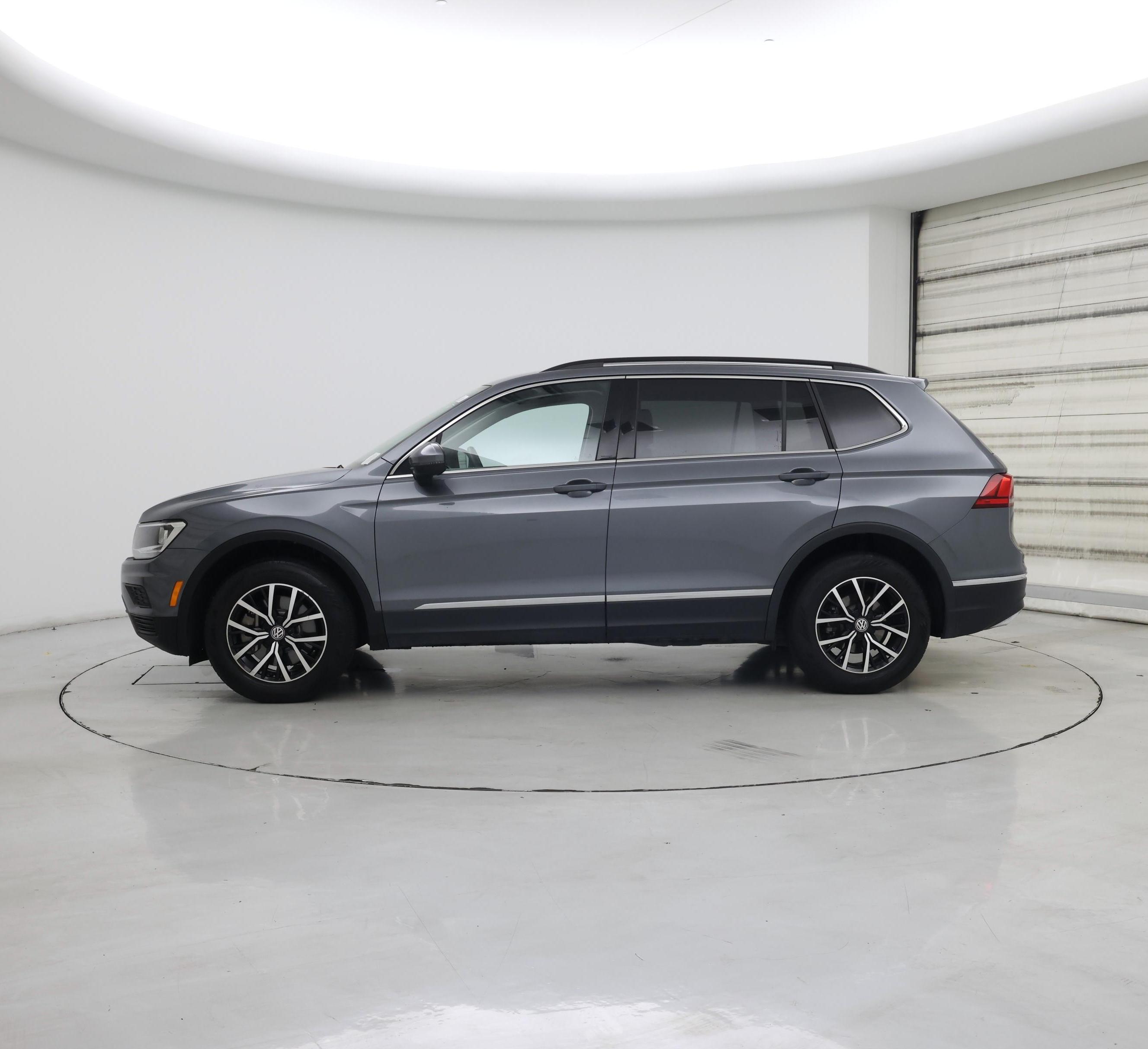 Thumbnail: 2021 Volkswagen Tiguan - 3
