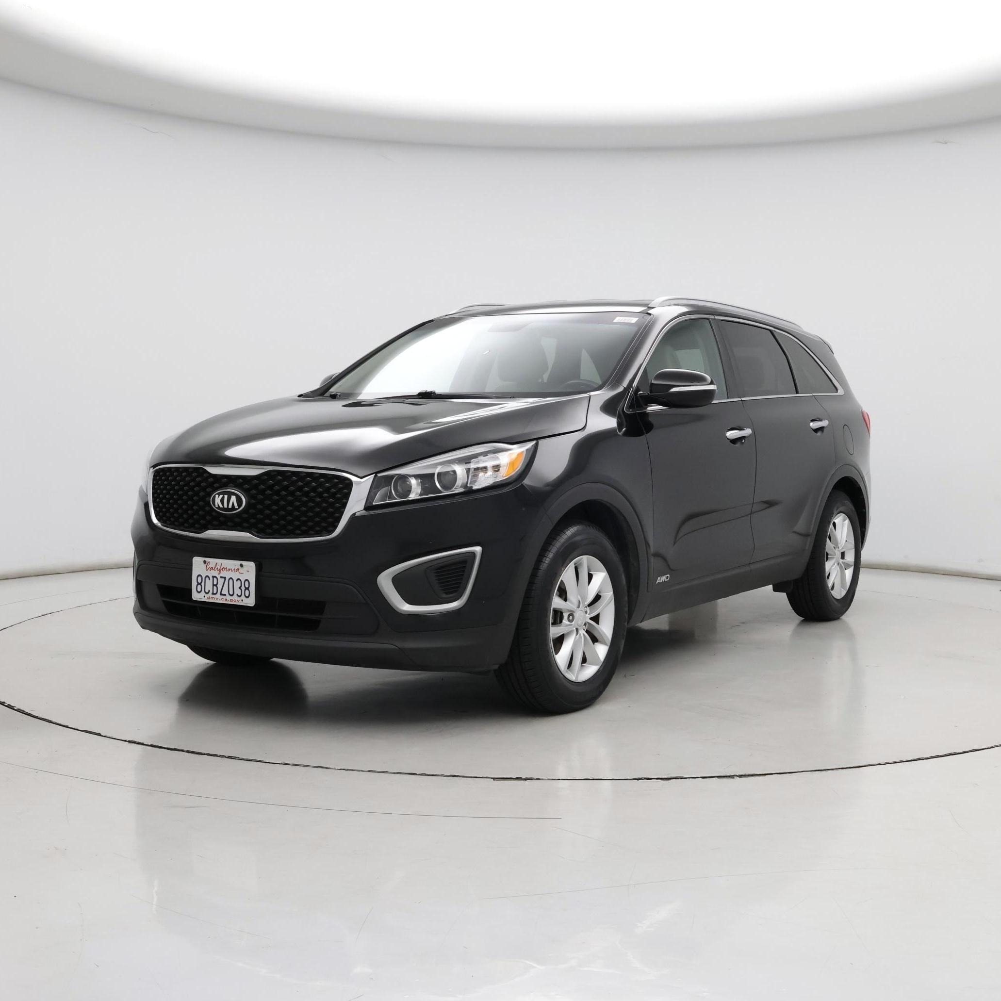 Thumbnail: 2017 Kia Sorento - 4