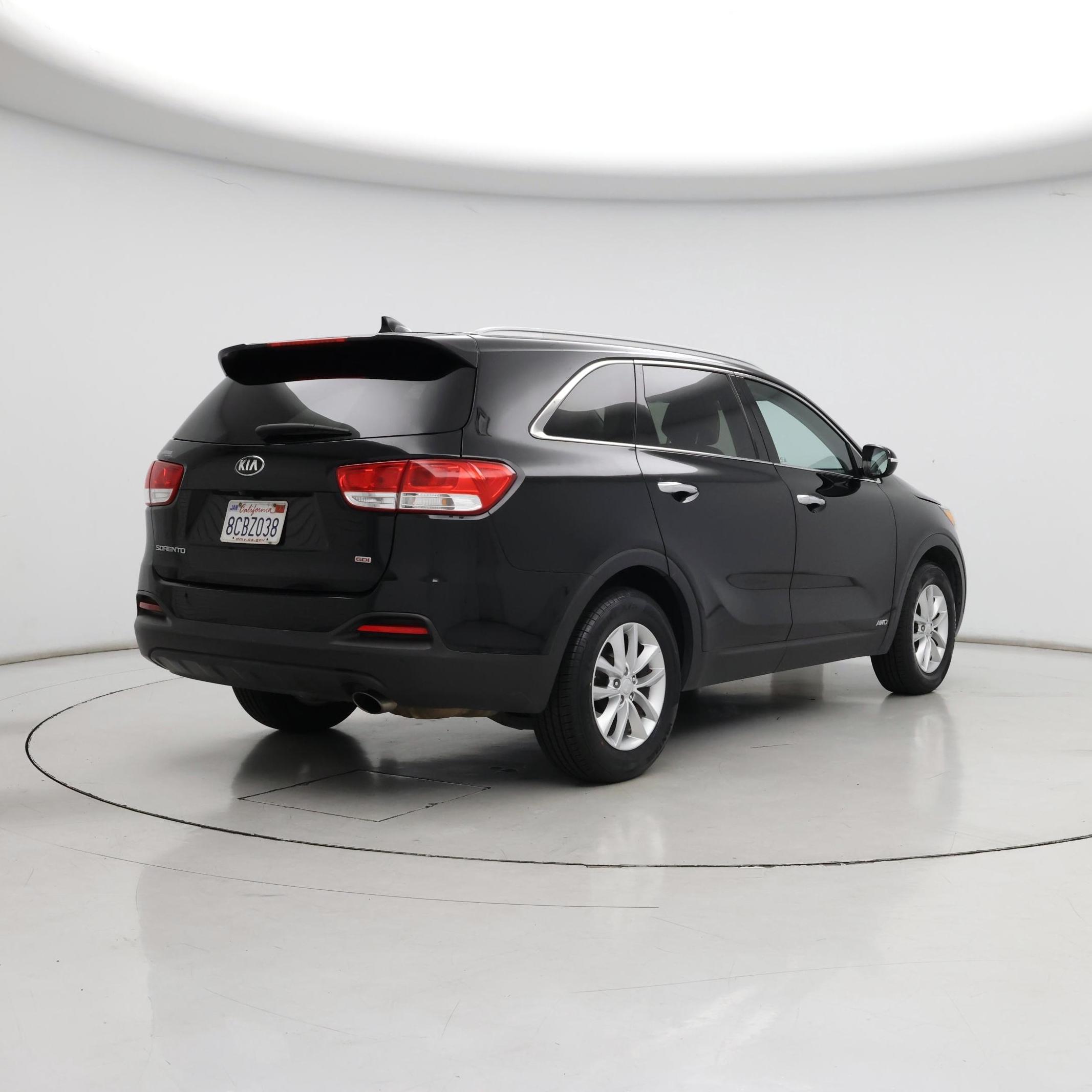 Thumbnail: 2017 Kia Sorento - 8