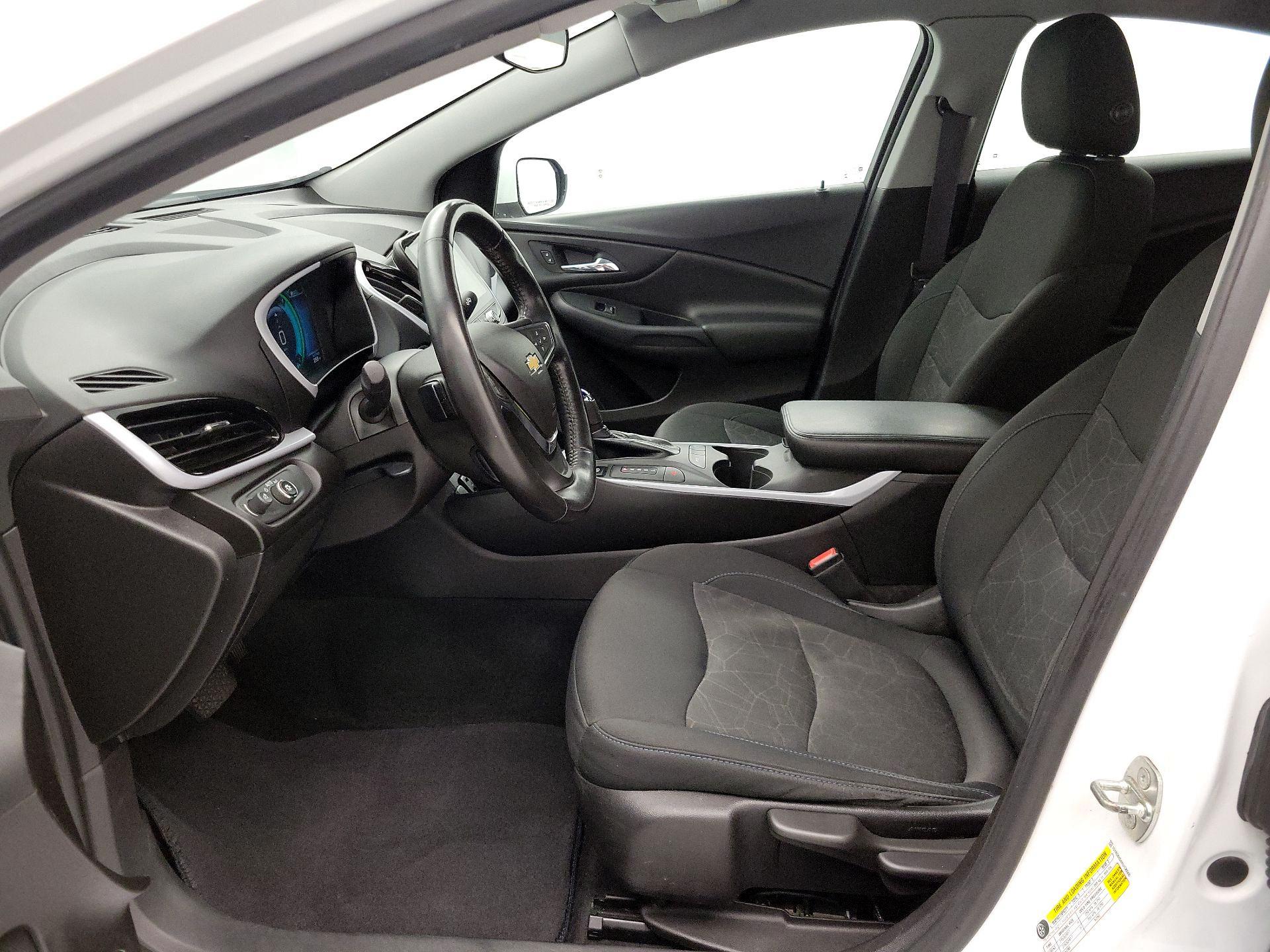 Thumbnail: 2017 Chevrolet Volt - 11