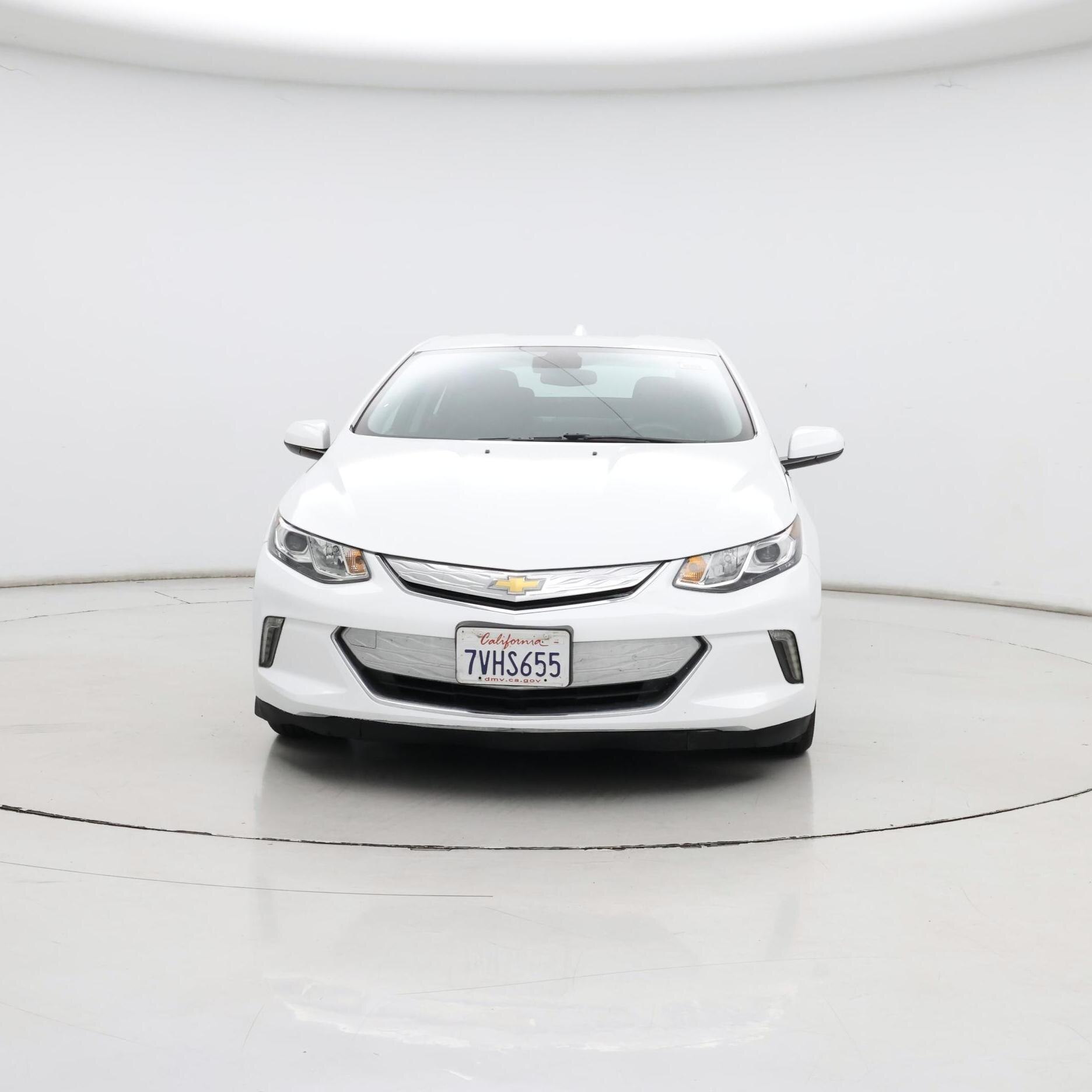 Thumbnail: 2017 Chevrolet Volt - 5