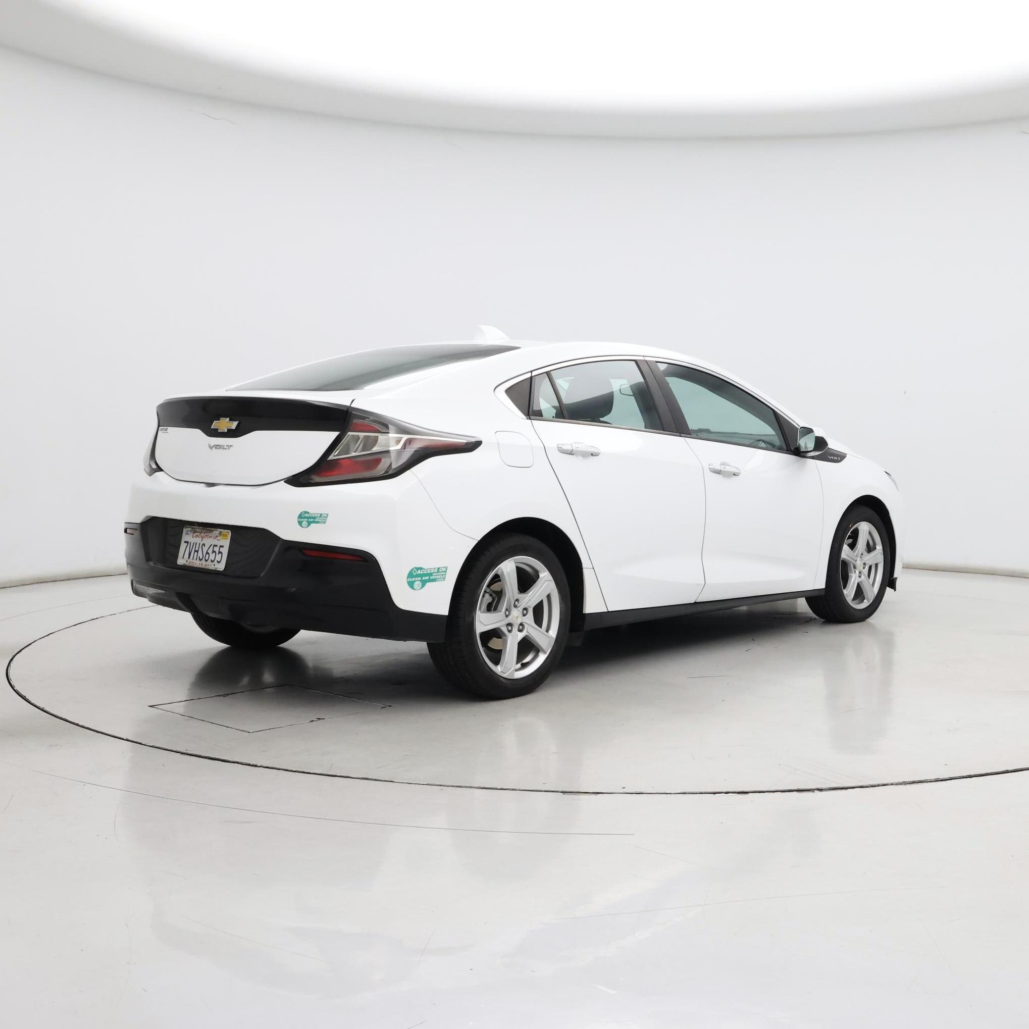 Thumbnail: 2017 Chevrolet Volt - 8