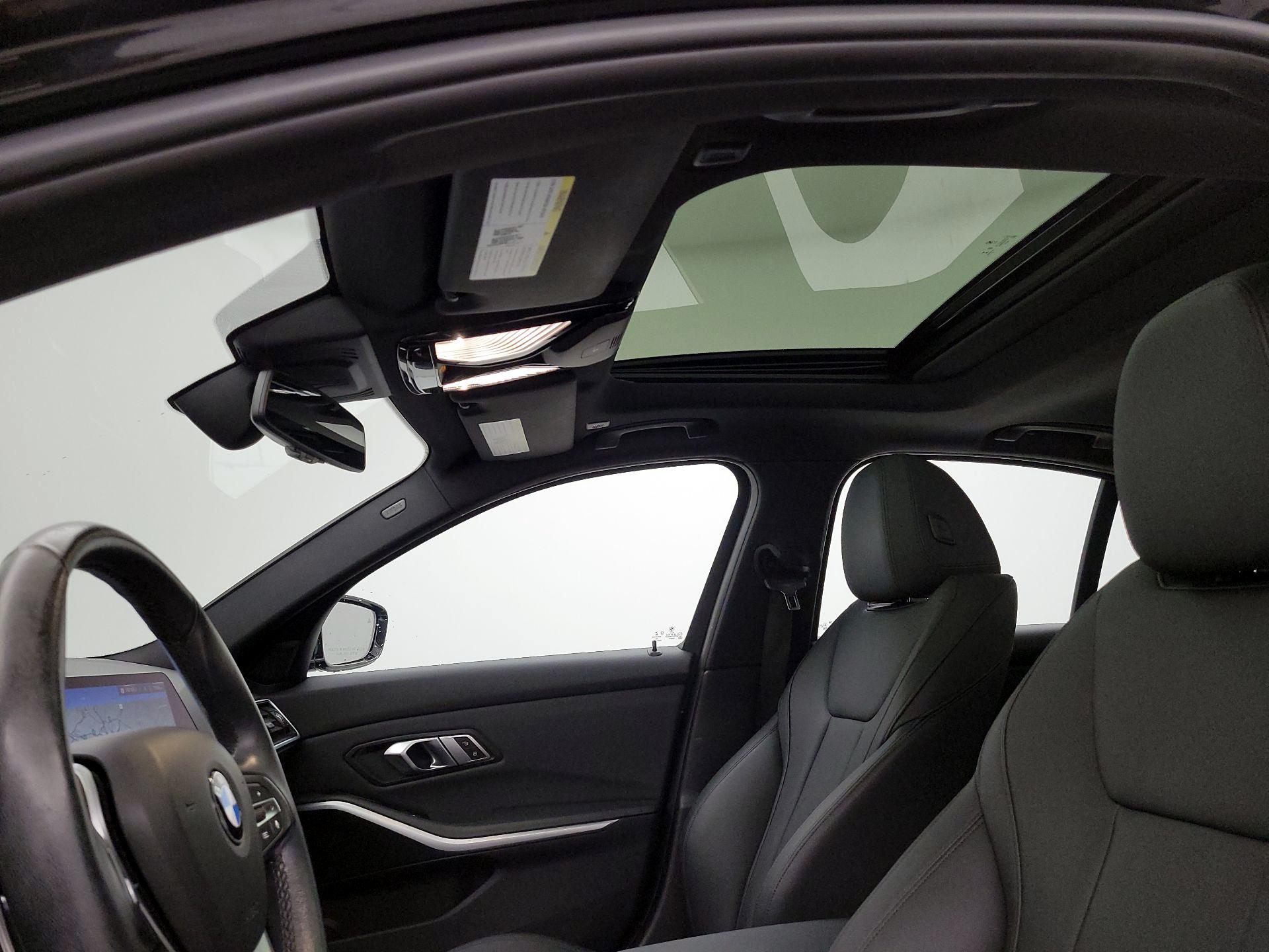 Thumbnail: 2019 BMW 3 Series - 20