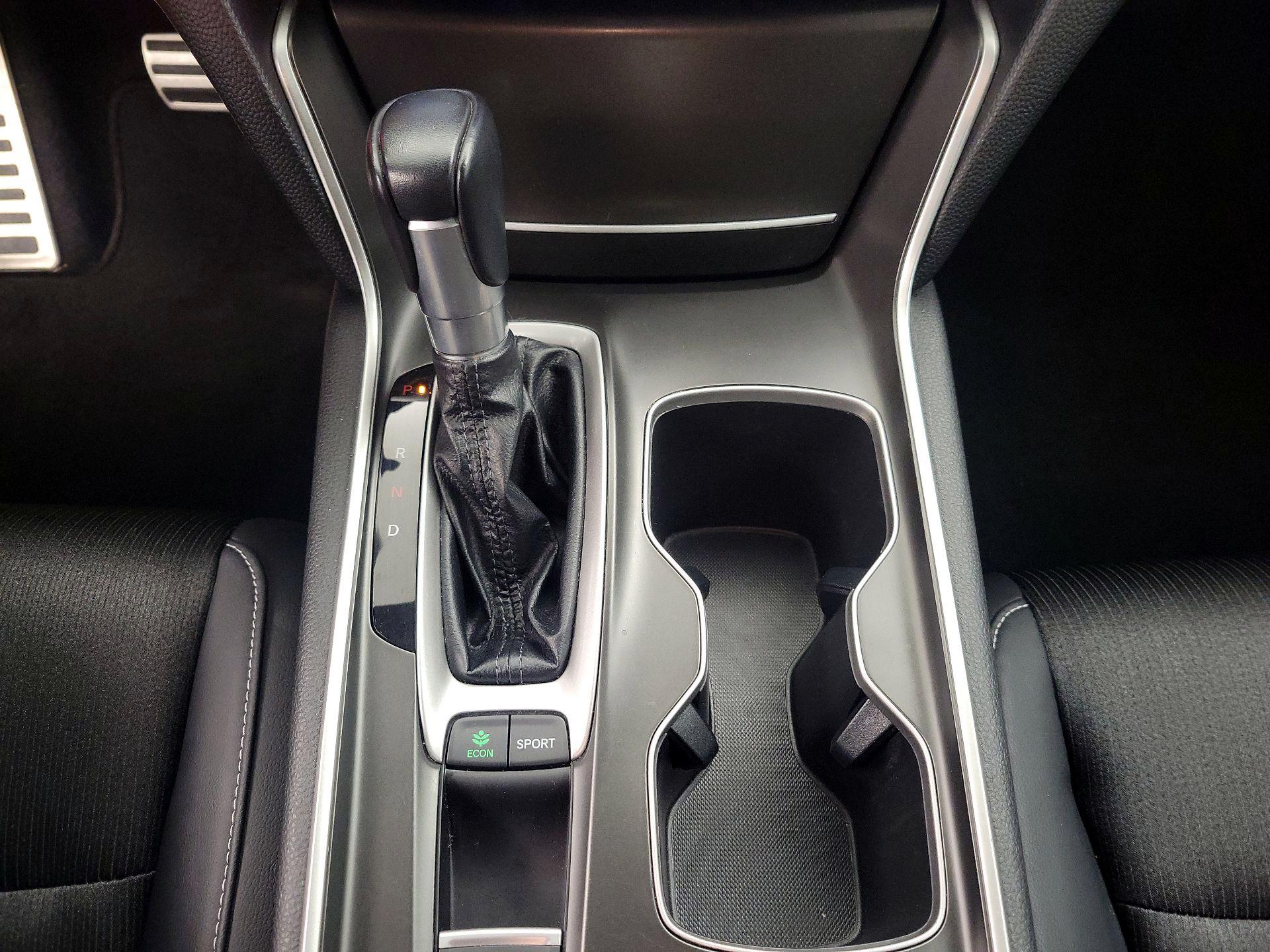 Thumbnail: 2018 Honda Accord - 17