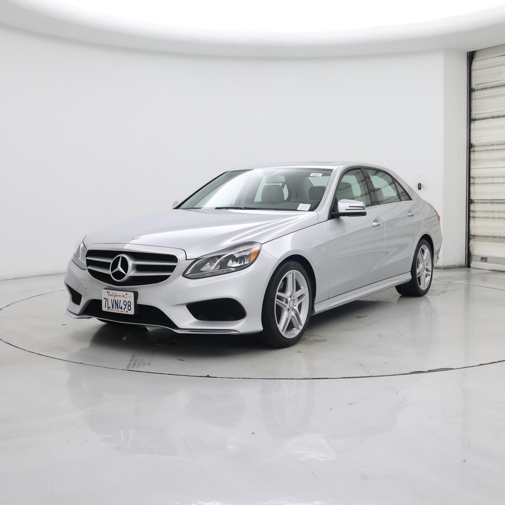 Thumbnail: 2014 Mercedes-Benz E-Class - 4