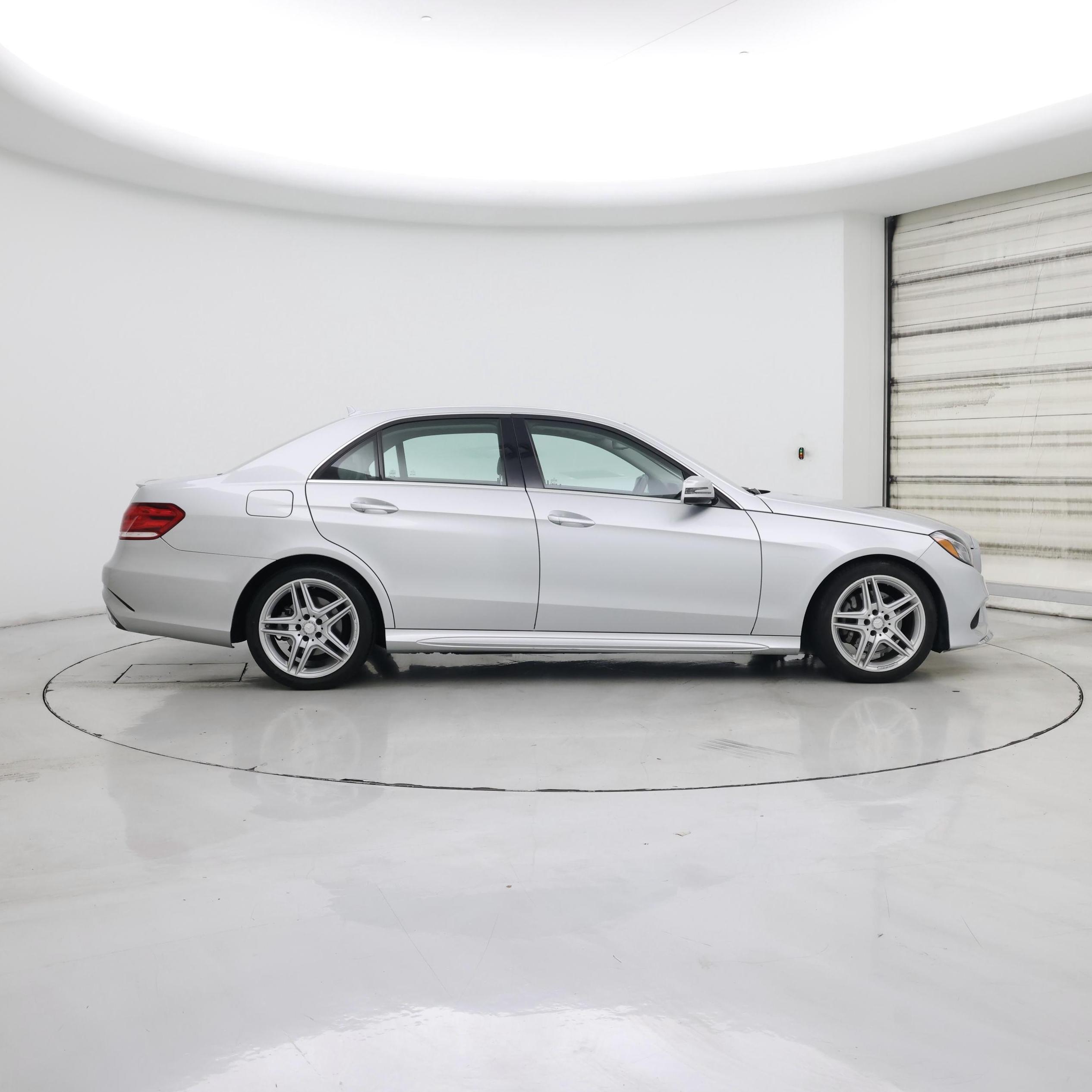 Thumbnail: 2014 Mercedes-Benz E-Class - 7