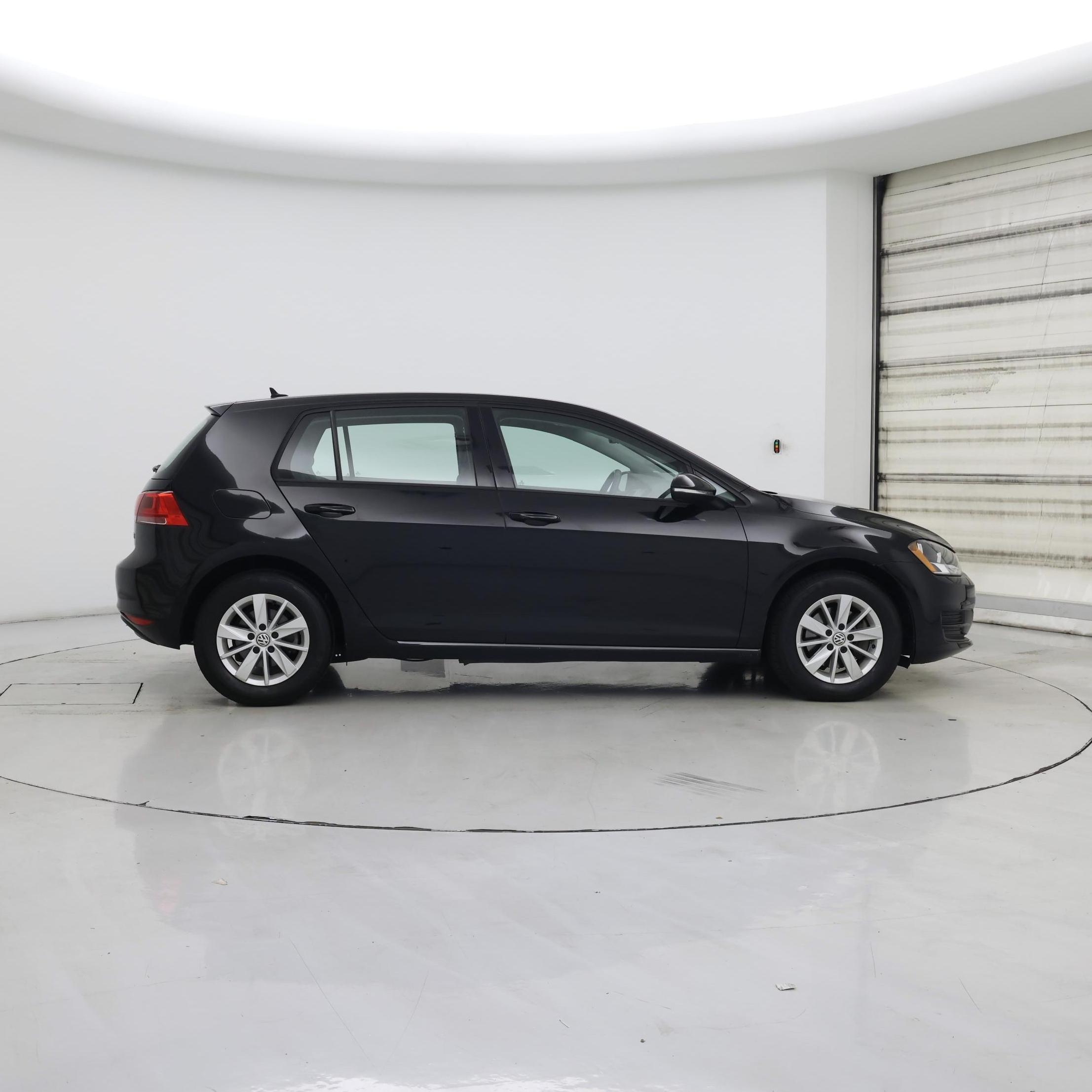 Thumbnail: 2016 Volkswagen Golf - 7