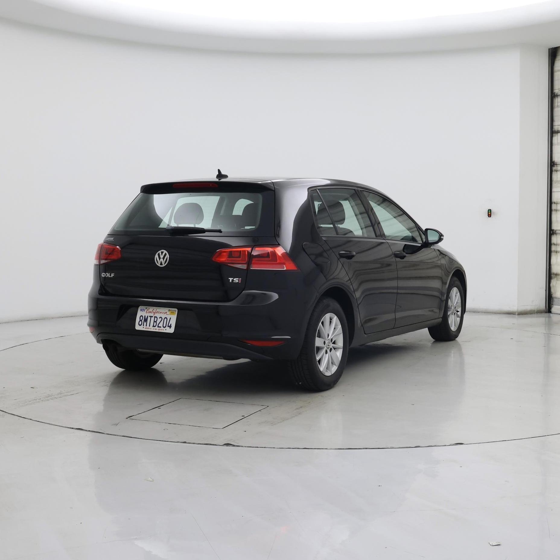 Thumbnail: 2016 Volkswagen Golf - 8