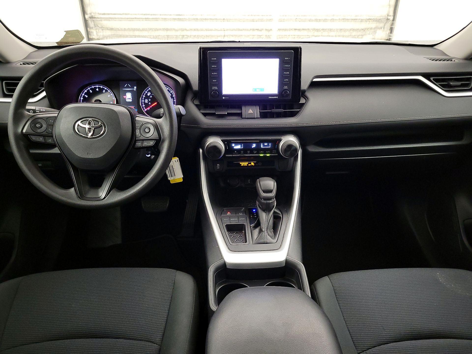 Thumbnail: 2020 Toyota RAV4 - 9