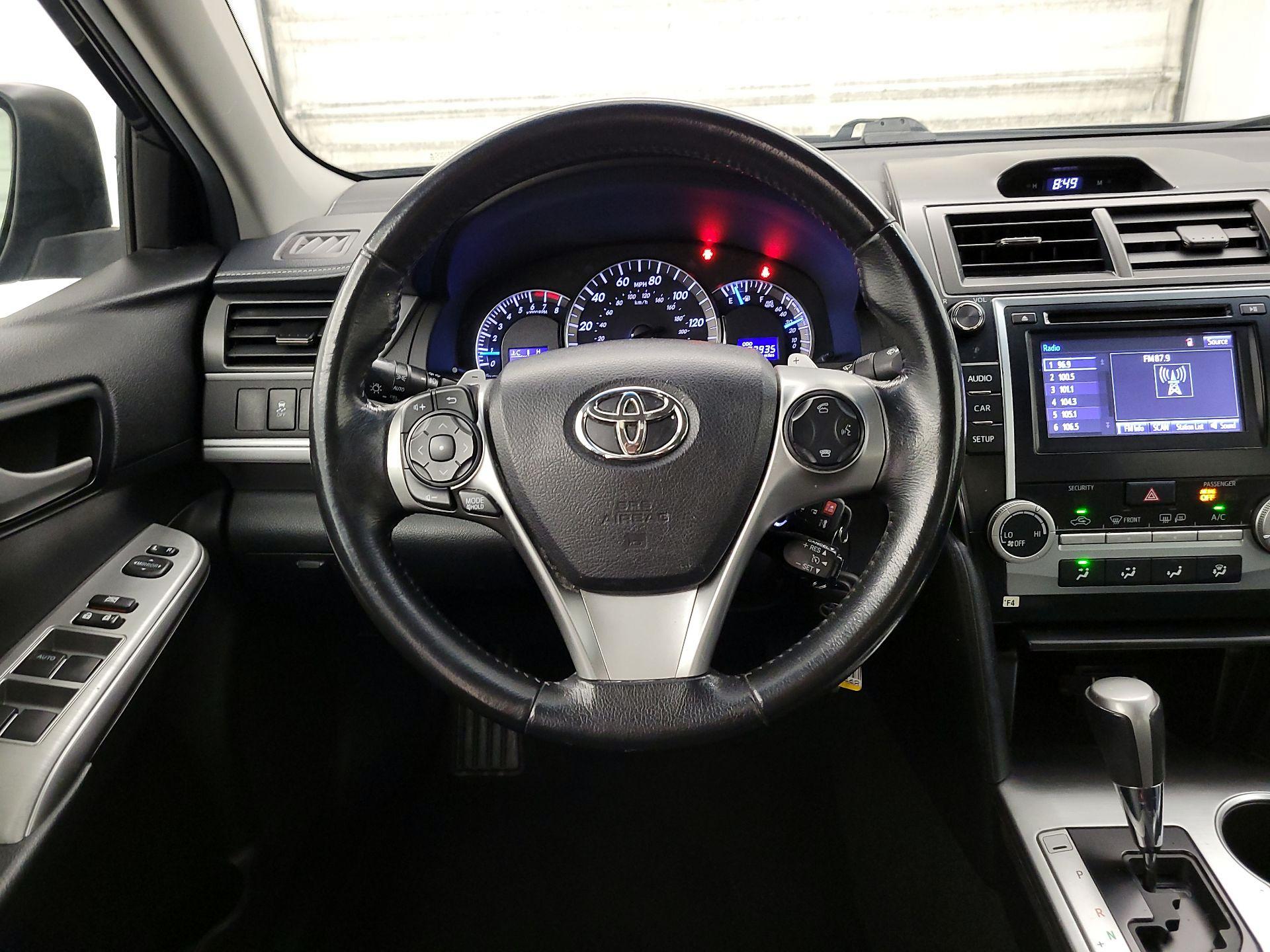 Thumbnail: 2014 Toyota Camry - 10
