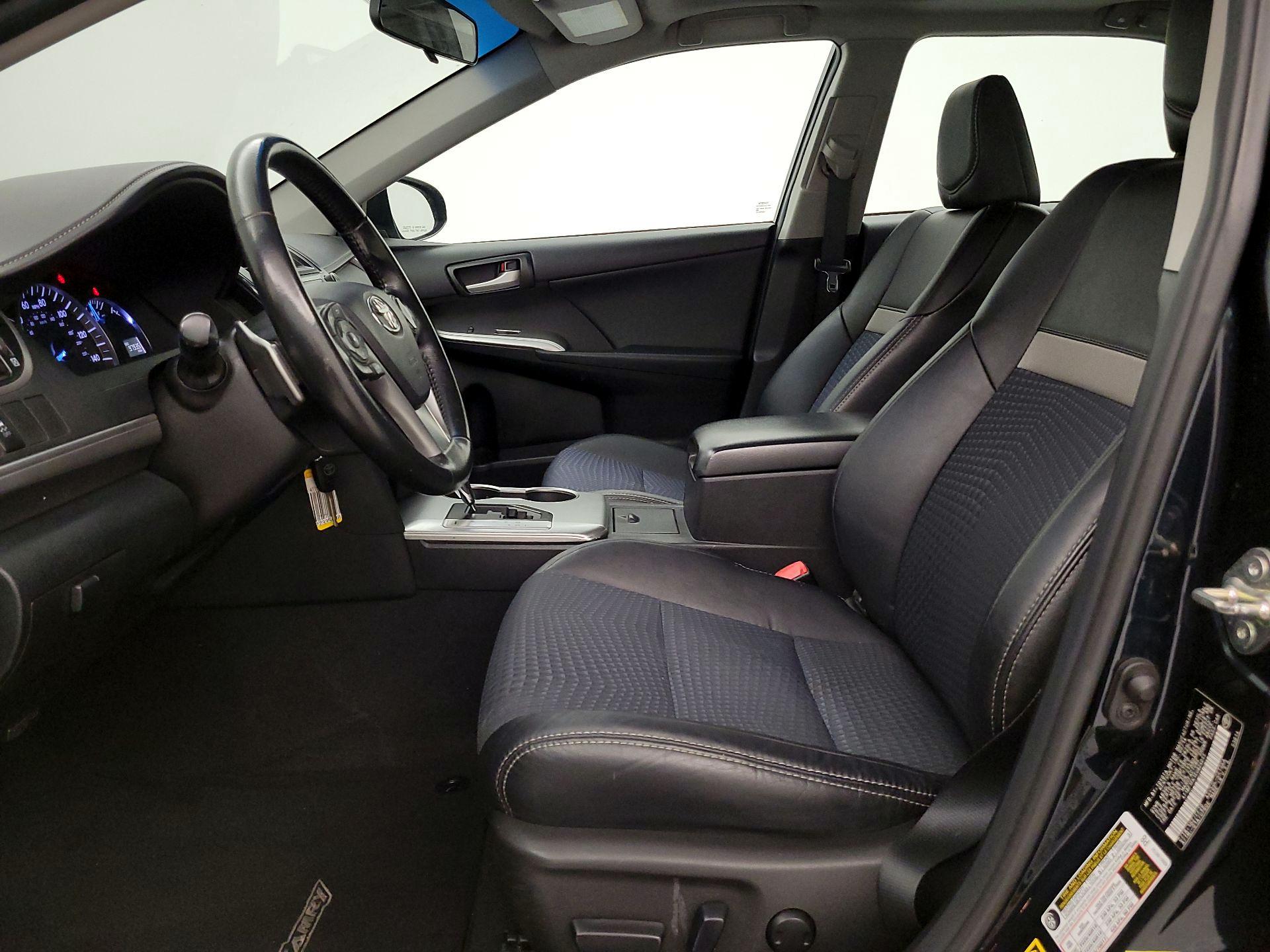 Thumbnail: 2014 Toyota Camry - 11