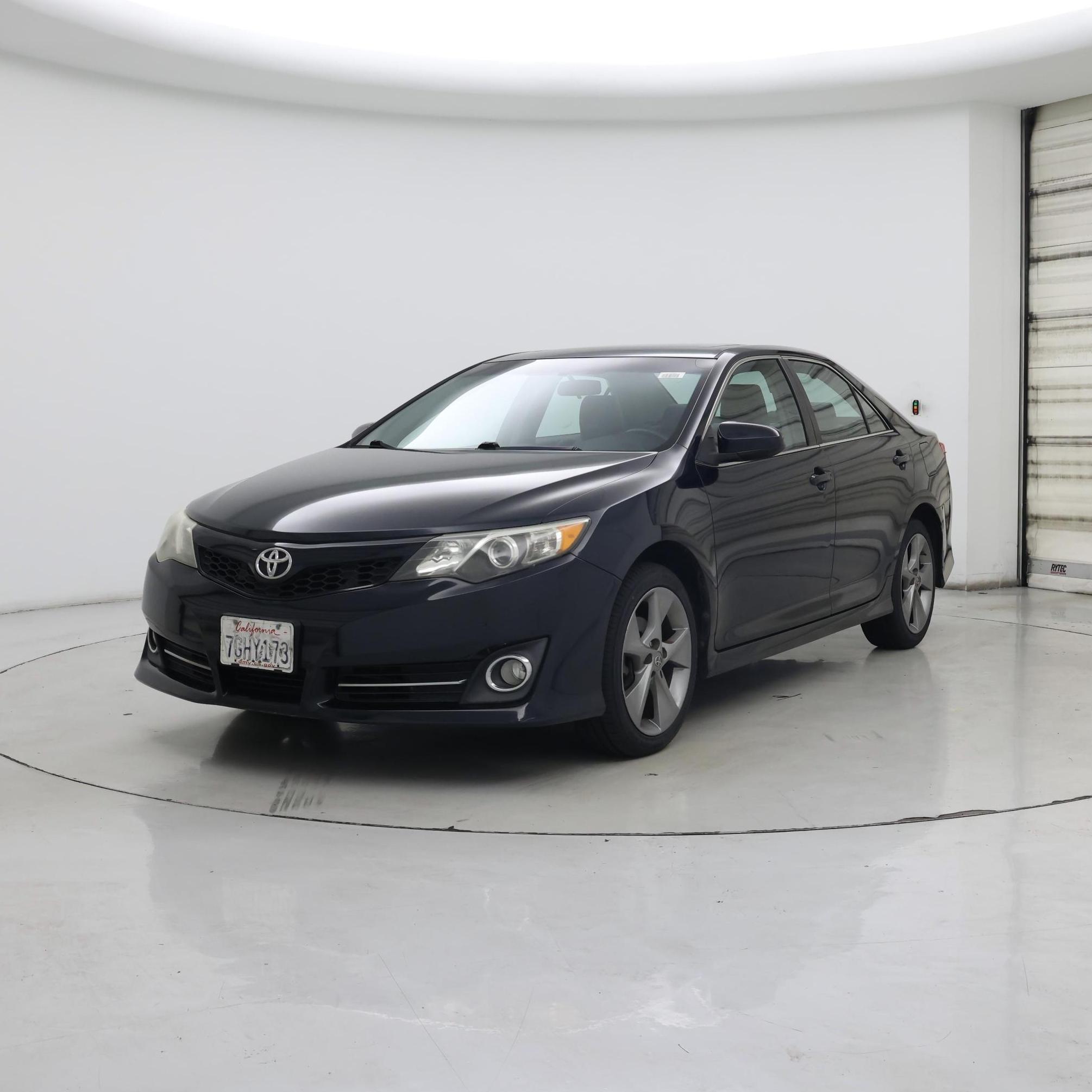 Thumbnail: 2014 Toyota Camry - 4
