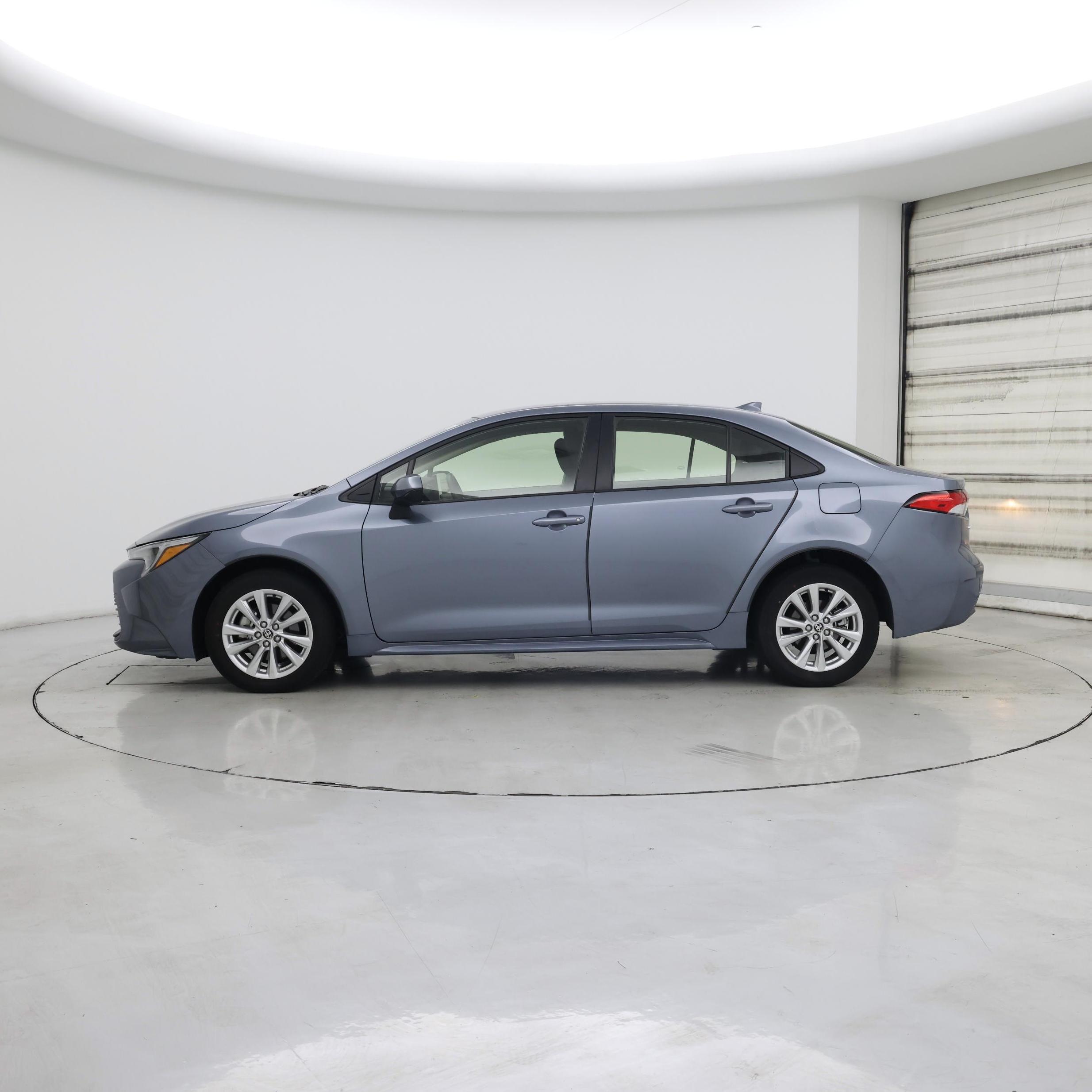 Thumbnail: 2024 Toyota Corolla - 3