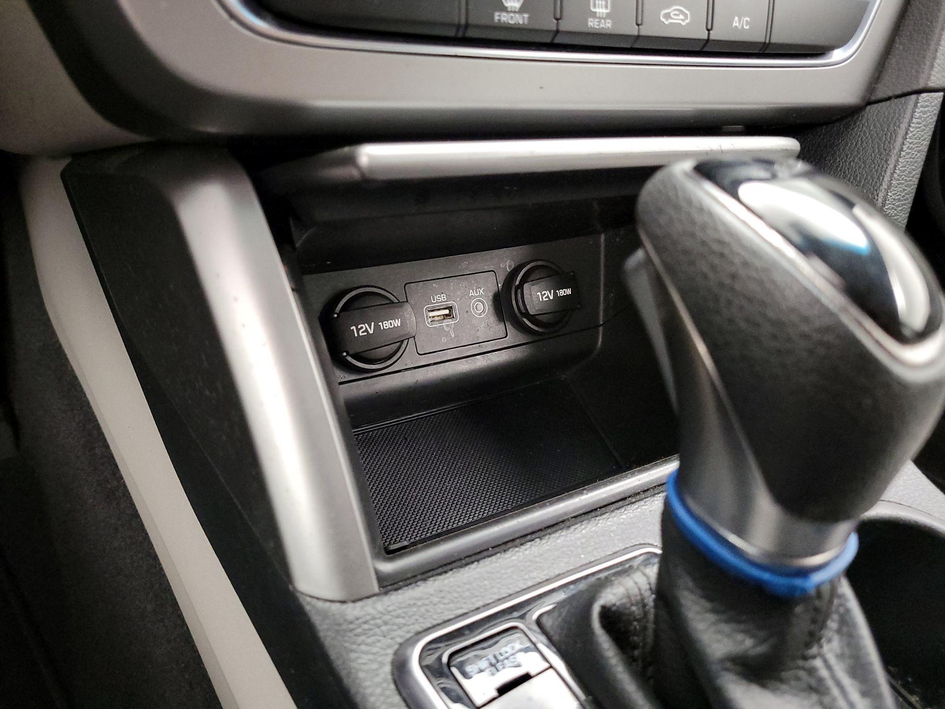 Thumbnail: 2016 Hyundai Sonata - 18