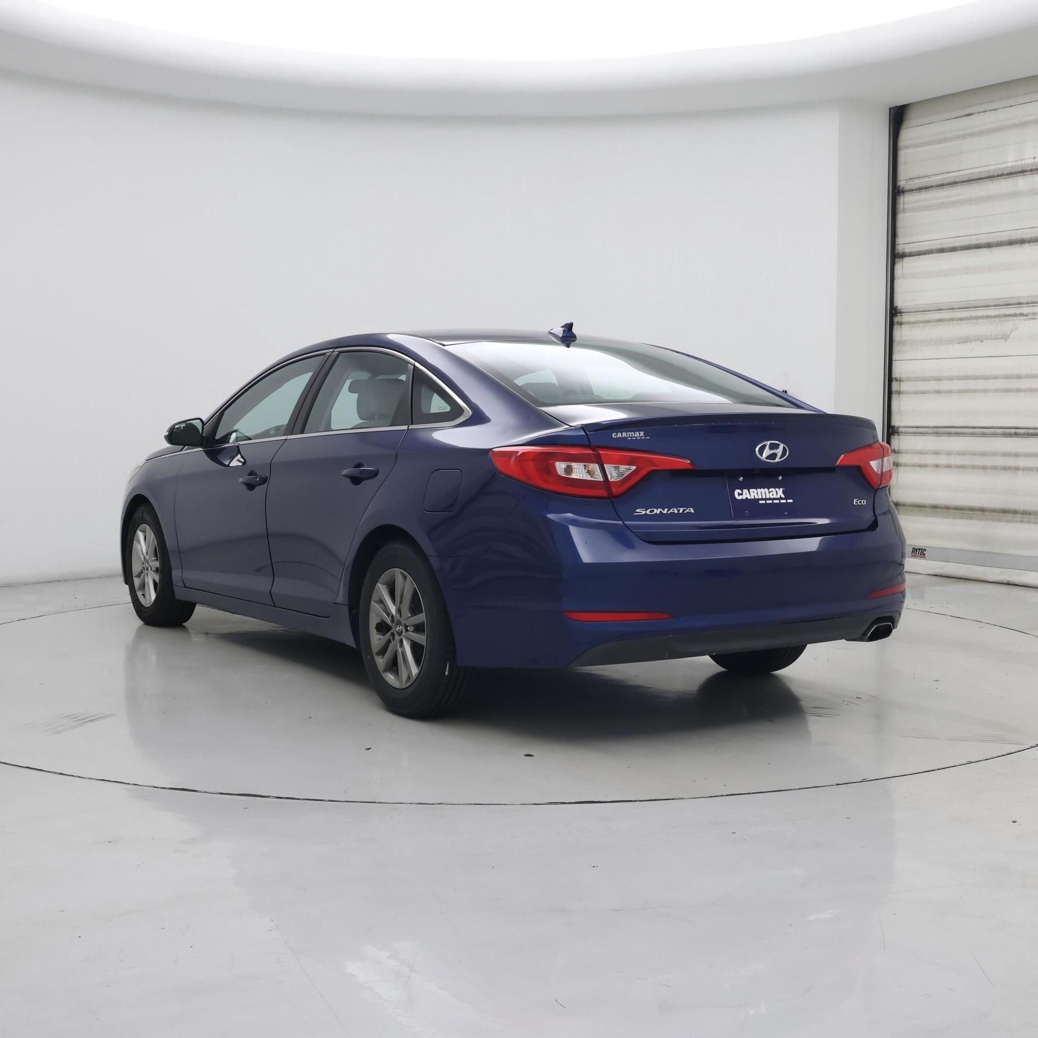 Thumbnail: 2016 Hyundai Sonata - 2