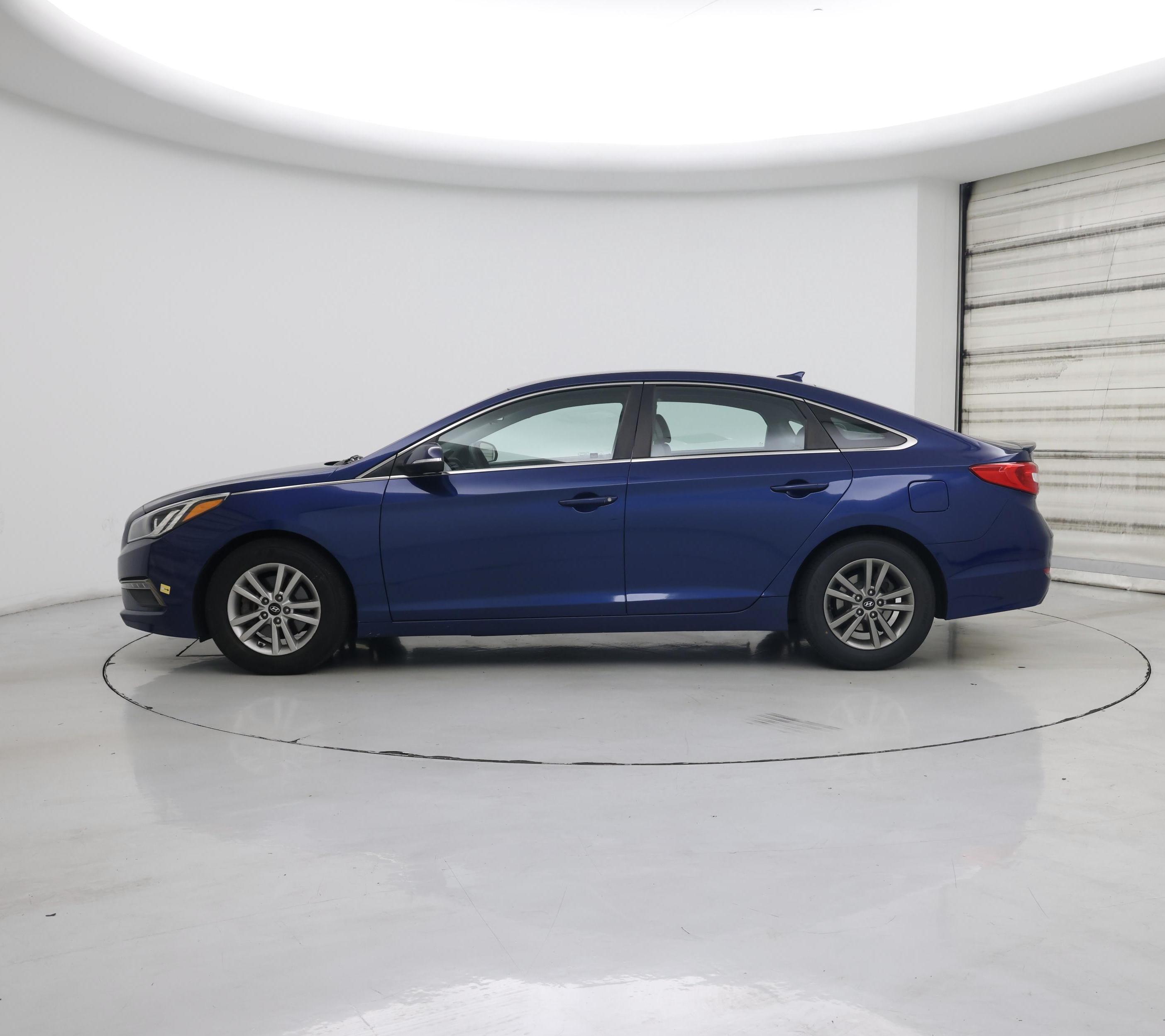 Thumbnail: 2016 Hyundai Sonata - 3