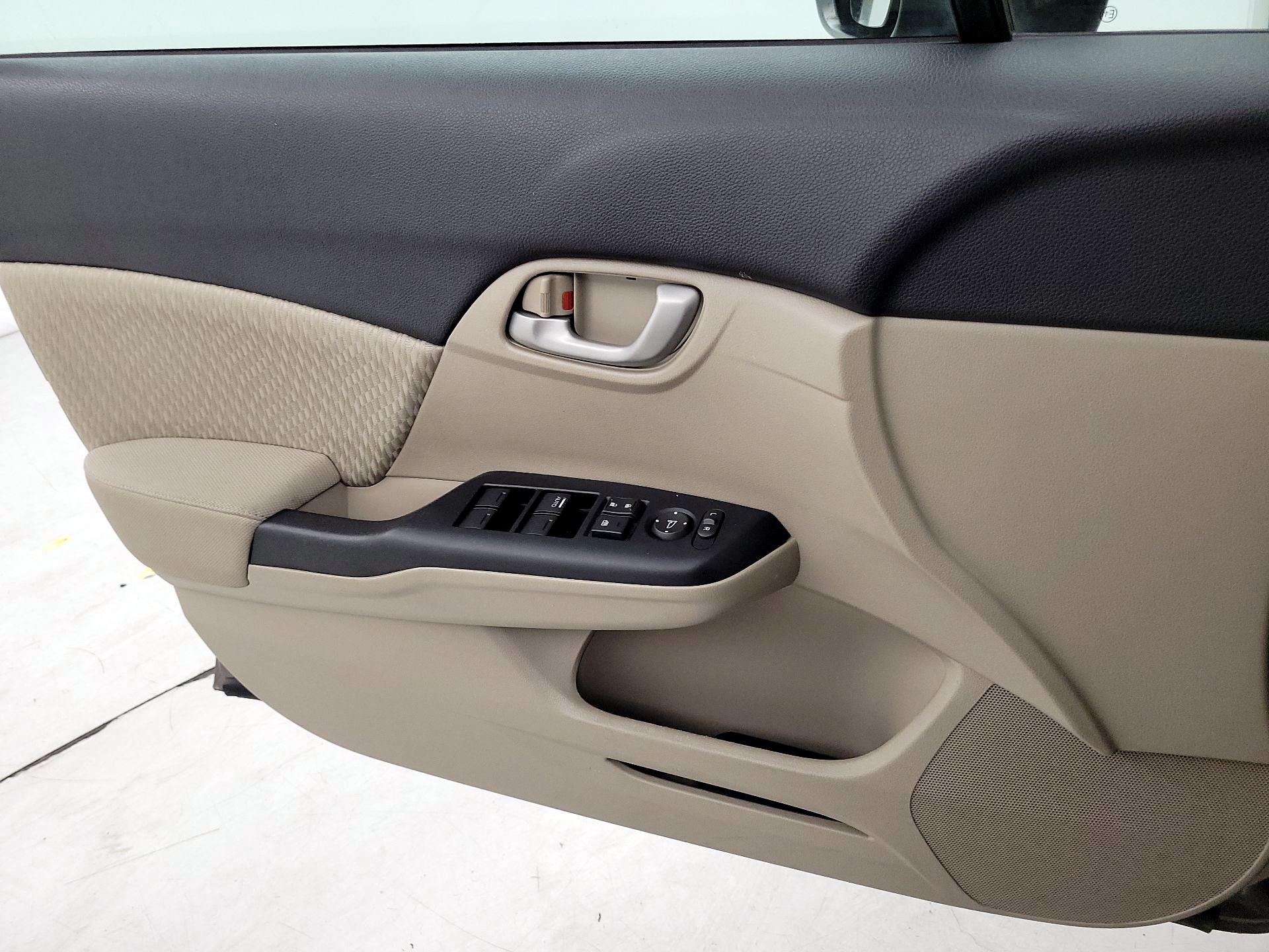 Thumbnail: 2014 Honda Civic - 12