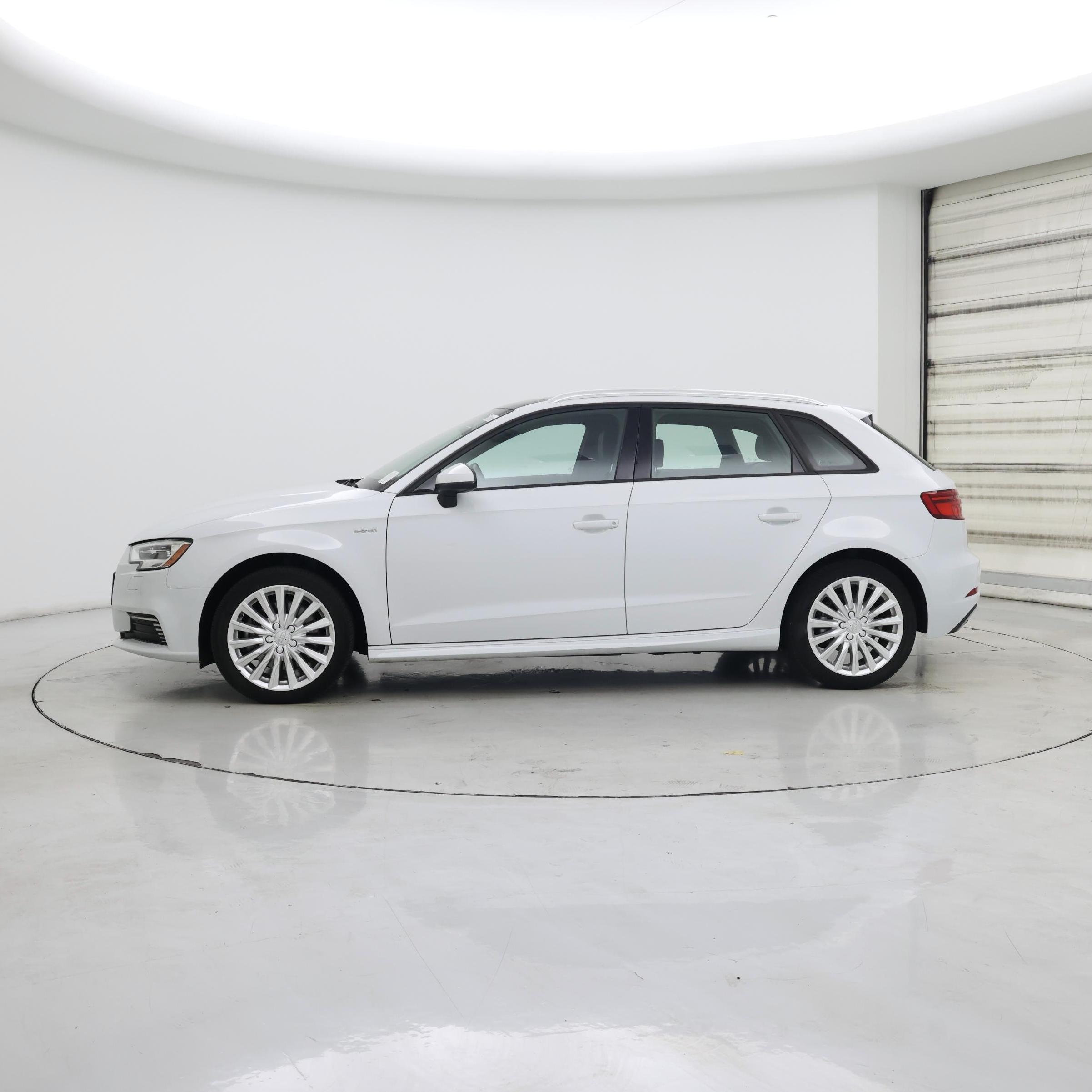 Thumbnail: 2018 Audi A3 - 3