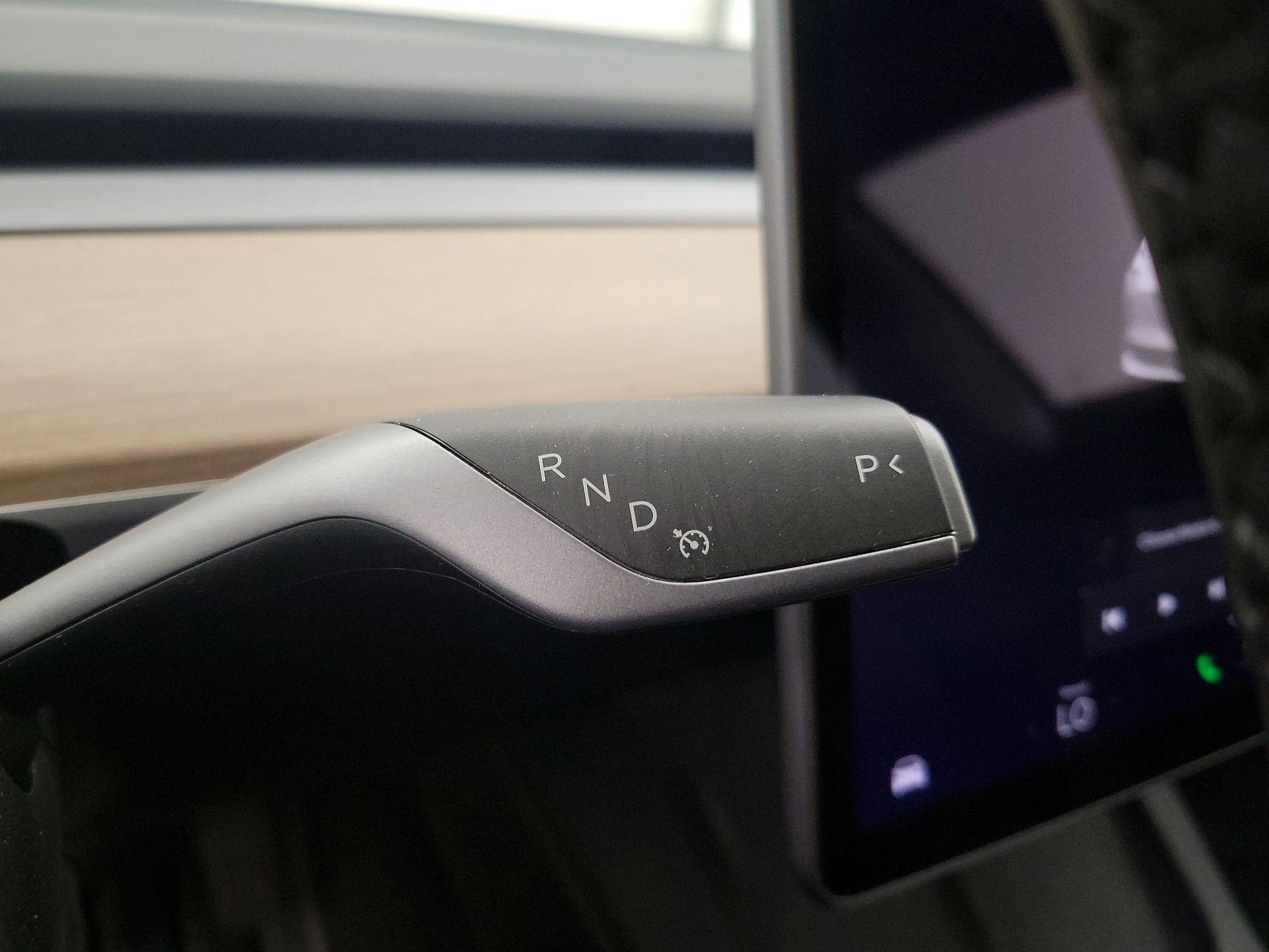 Thumbnail: 2022 Tesla Model 3 - 17