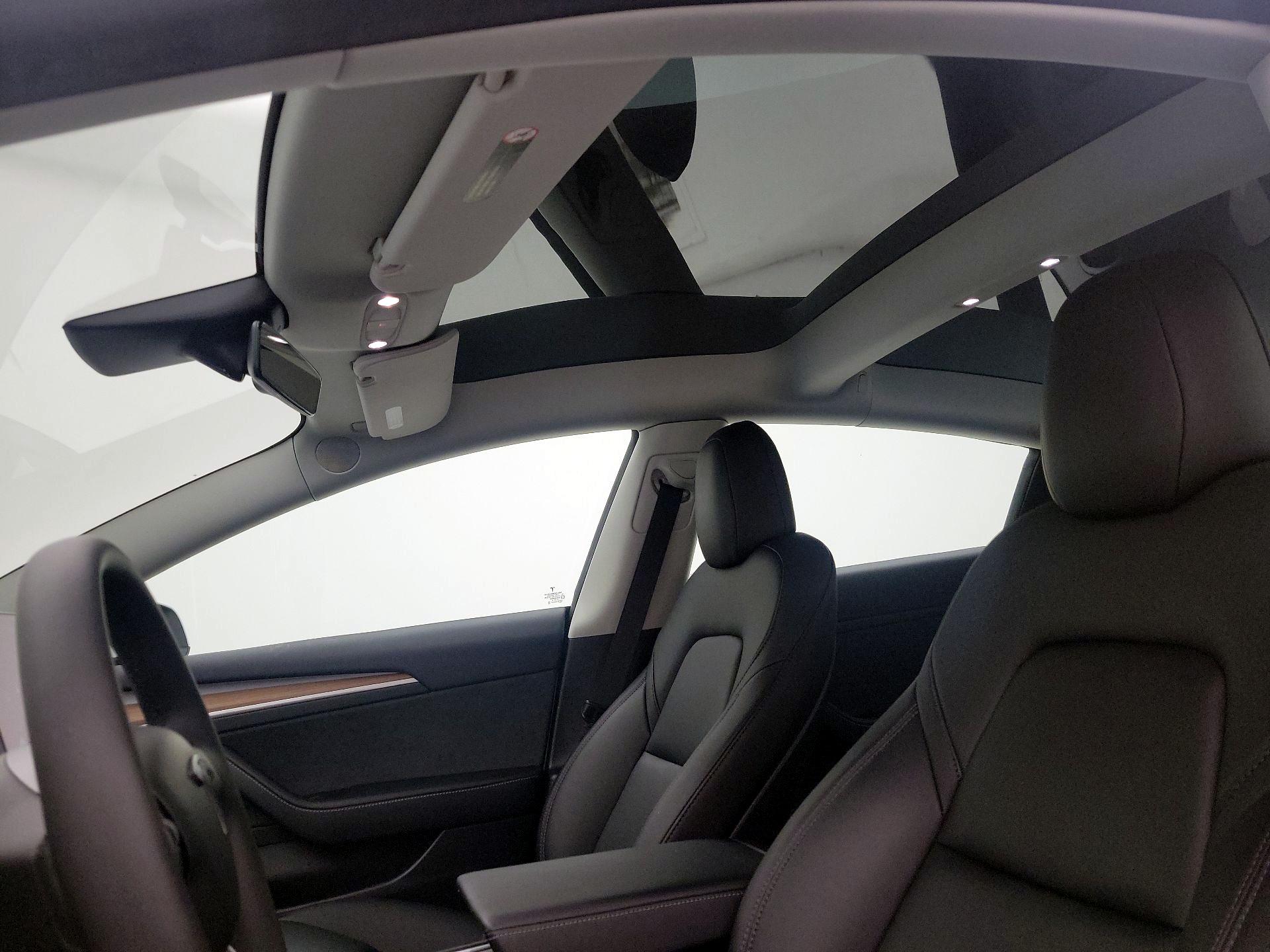 Thumbnail: 2022 Tesla Model 3 - 18