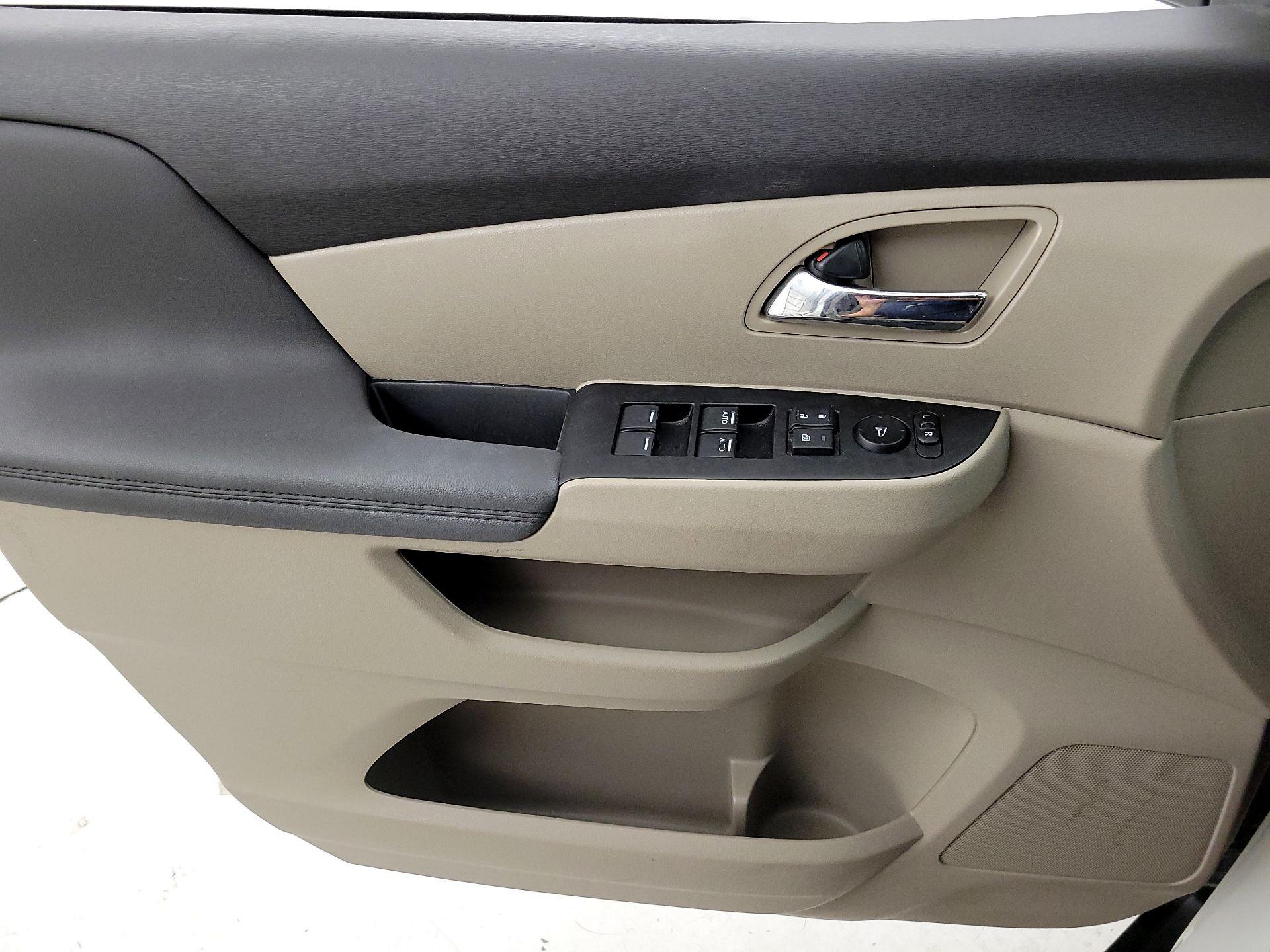 Thumbnail: 2016 Honda Odyssey - 12