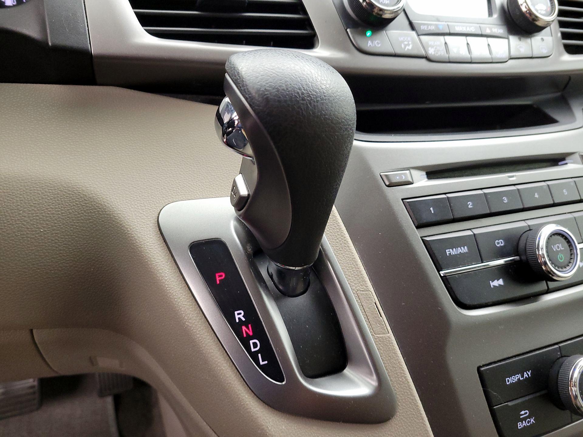 Thumbnail: 2016 Honda Odyssey - 16