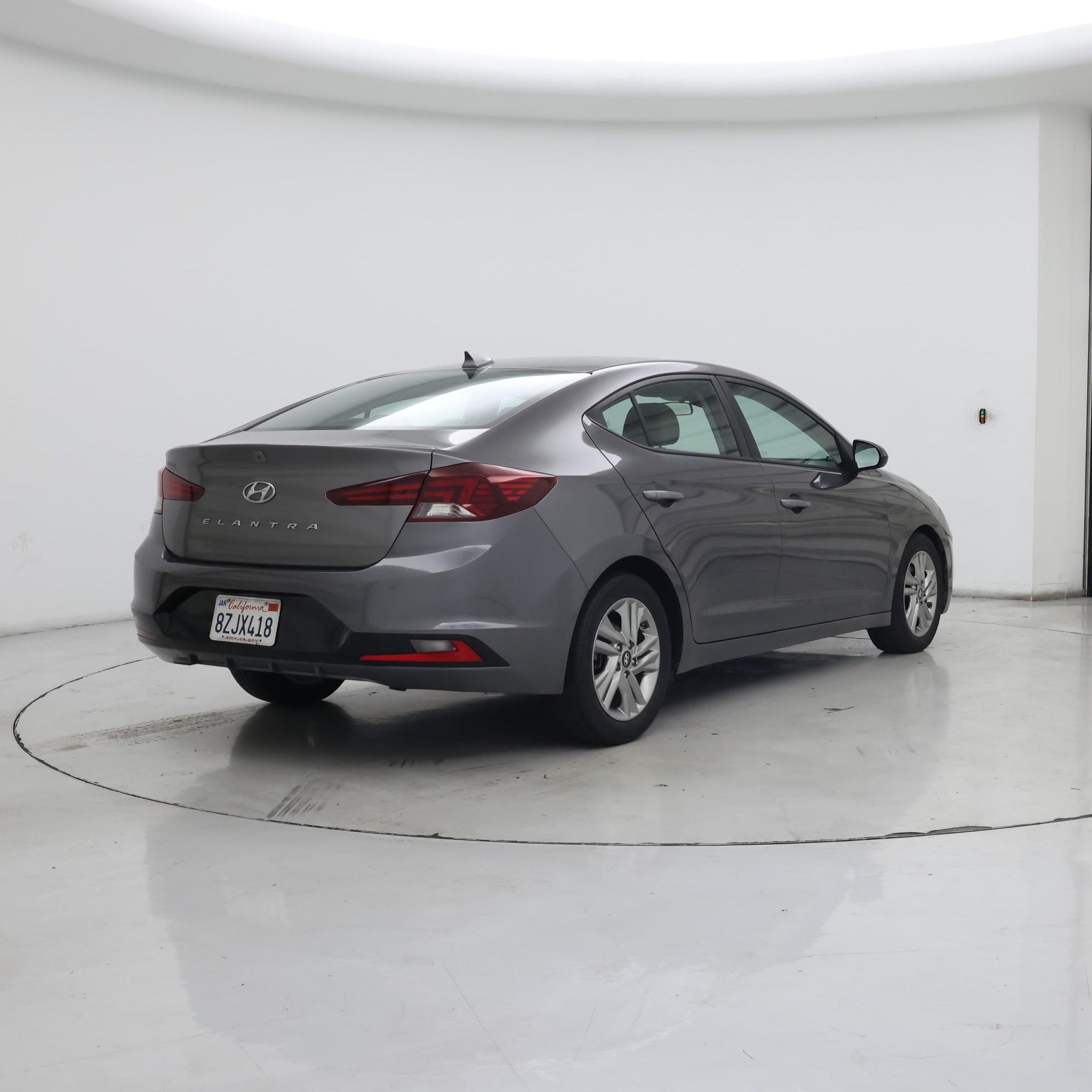 Thumbnail: 2020 Hyundai Elantra - 8