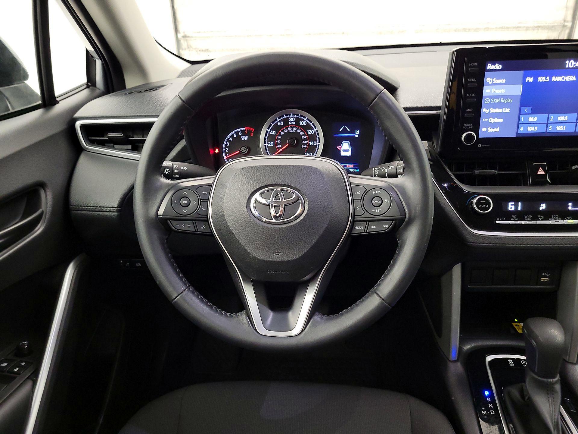 Thumbnail: 2022 Toyota Corolla Cross - 10
