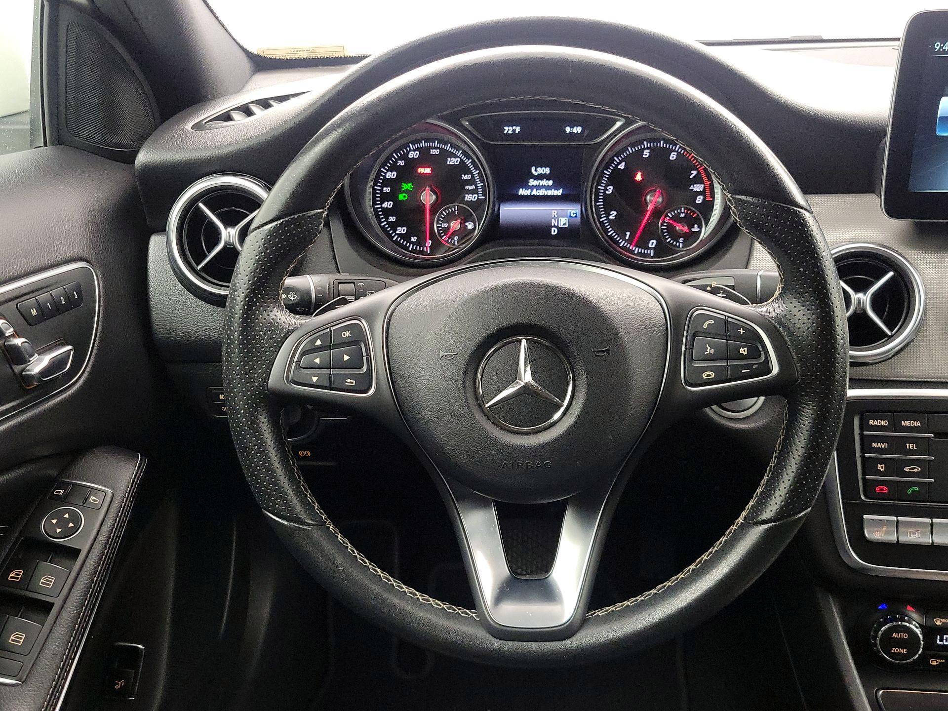 Thumbnail: 2018 Mercedes-Benz GLA - 10