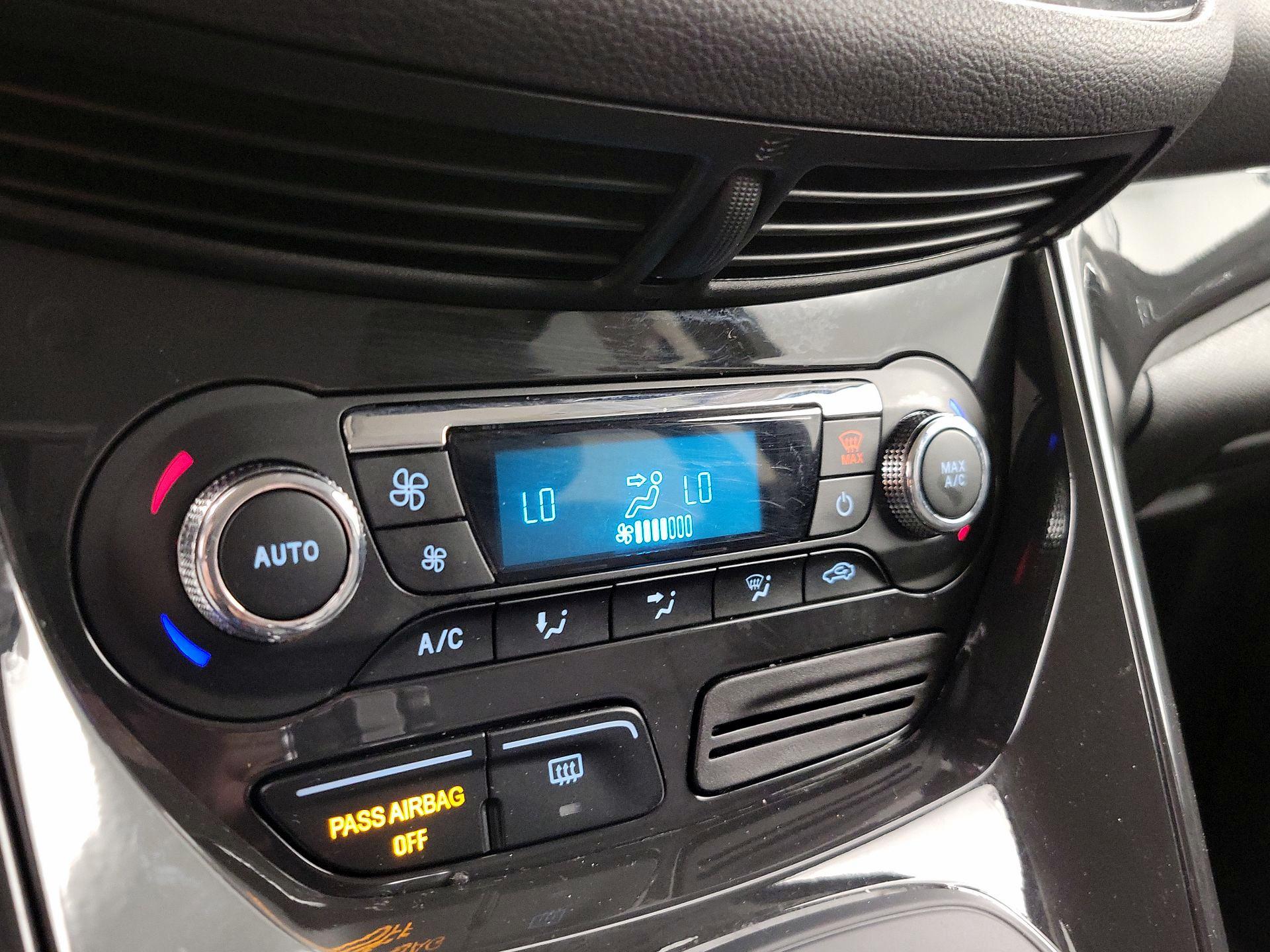 Thumbnail: 2016 Ford Escape - 16