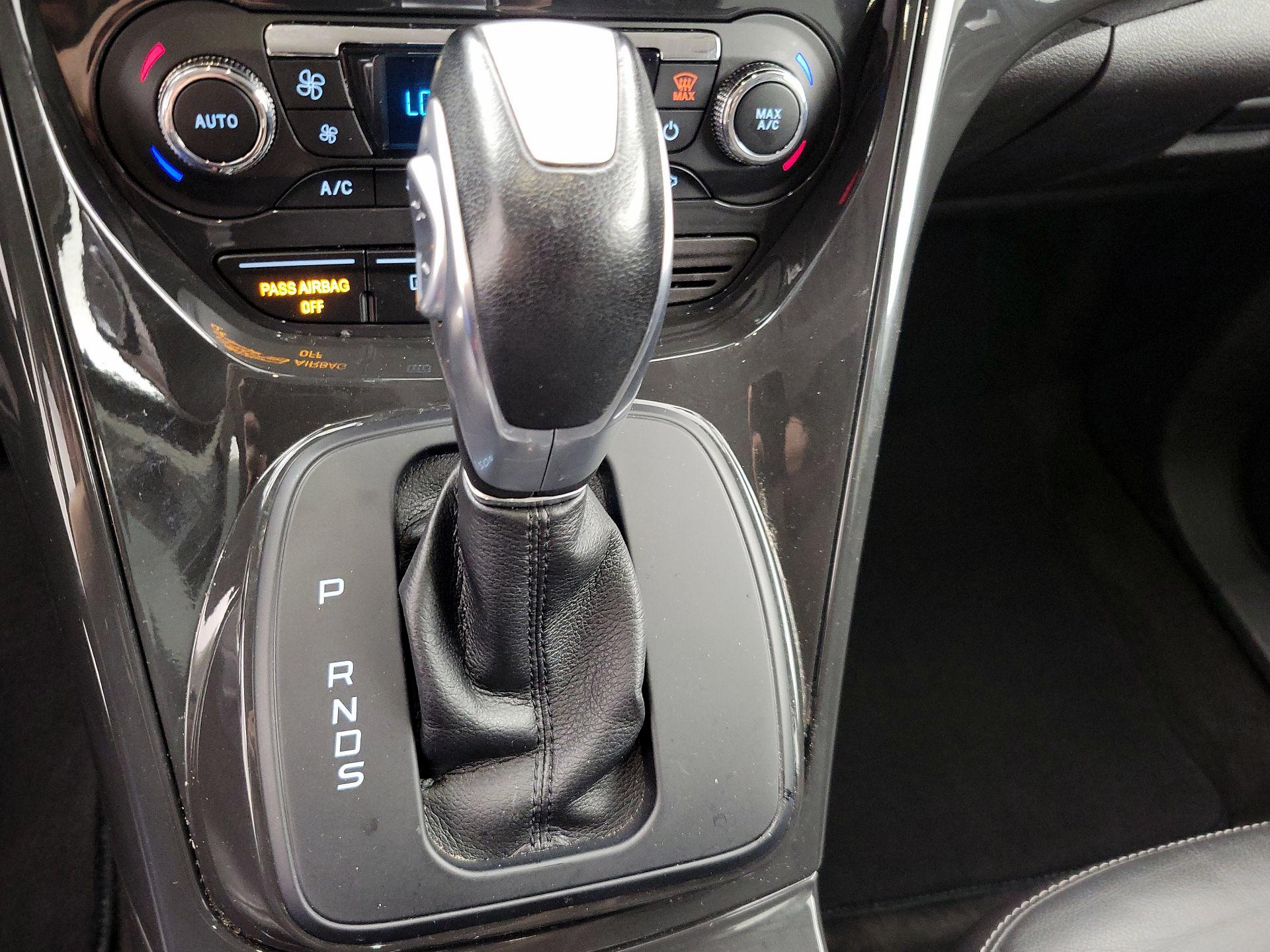 Thumbnail: 2016 Ford Escape - 17