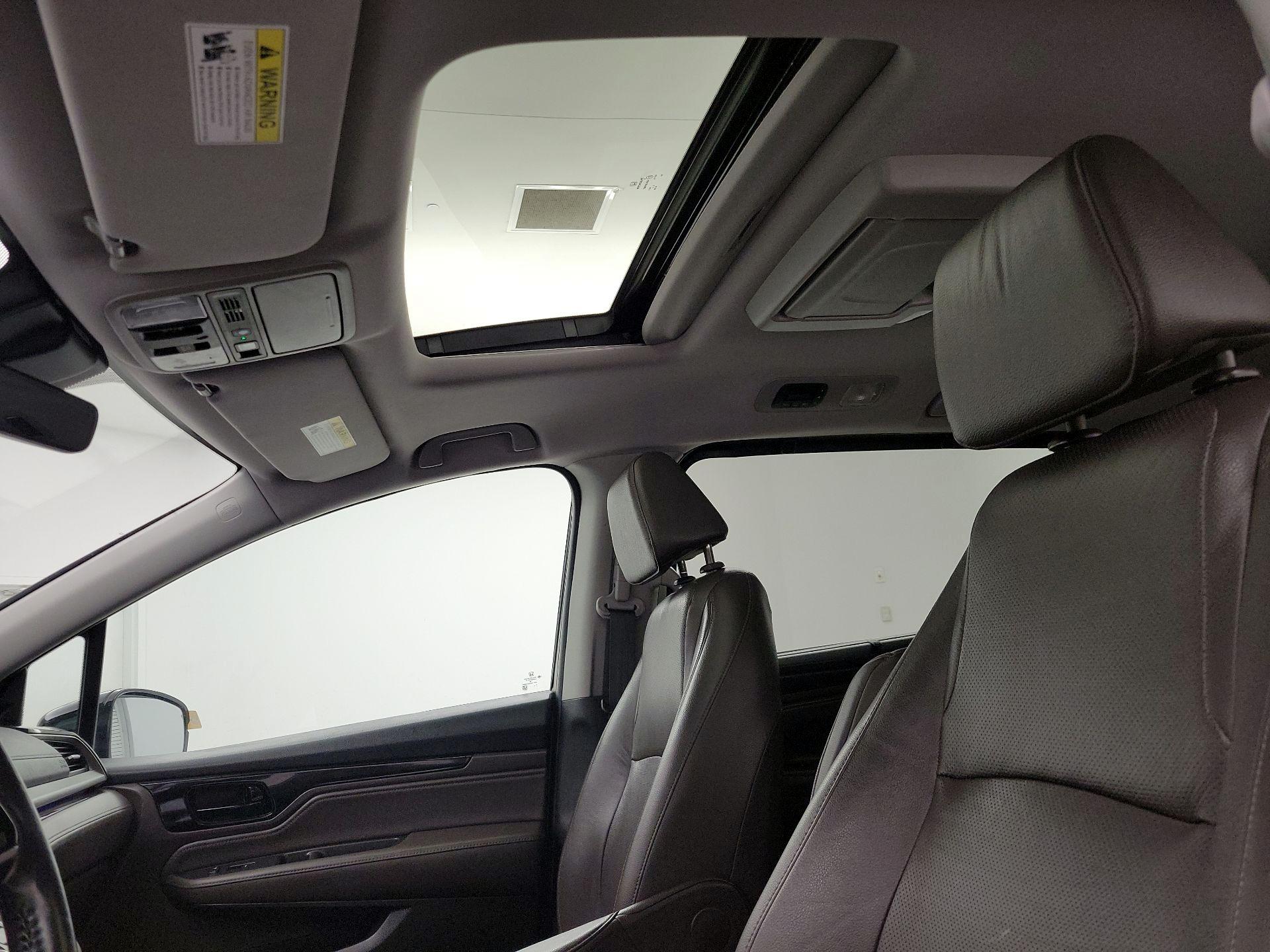 Thumbnail: 2018 Honda Odyssey - 19