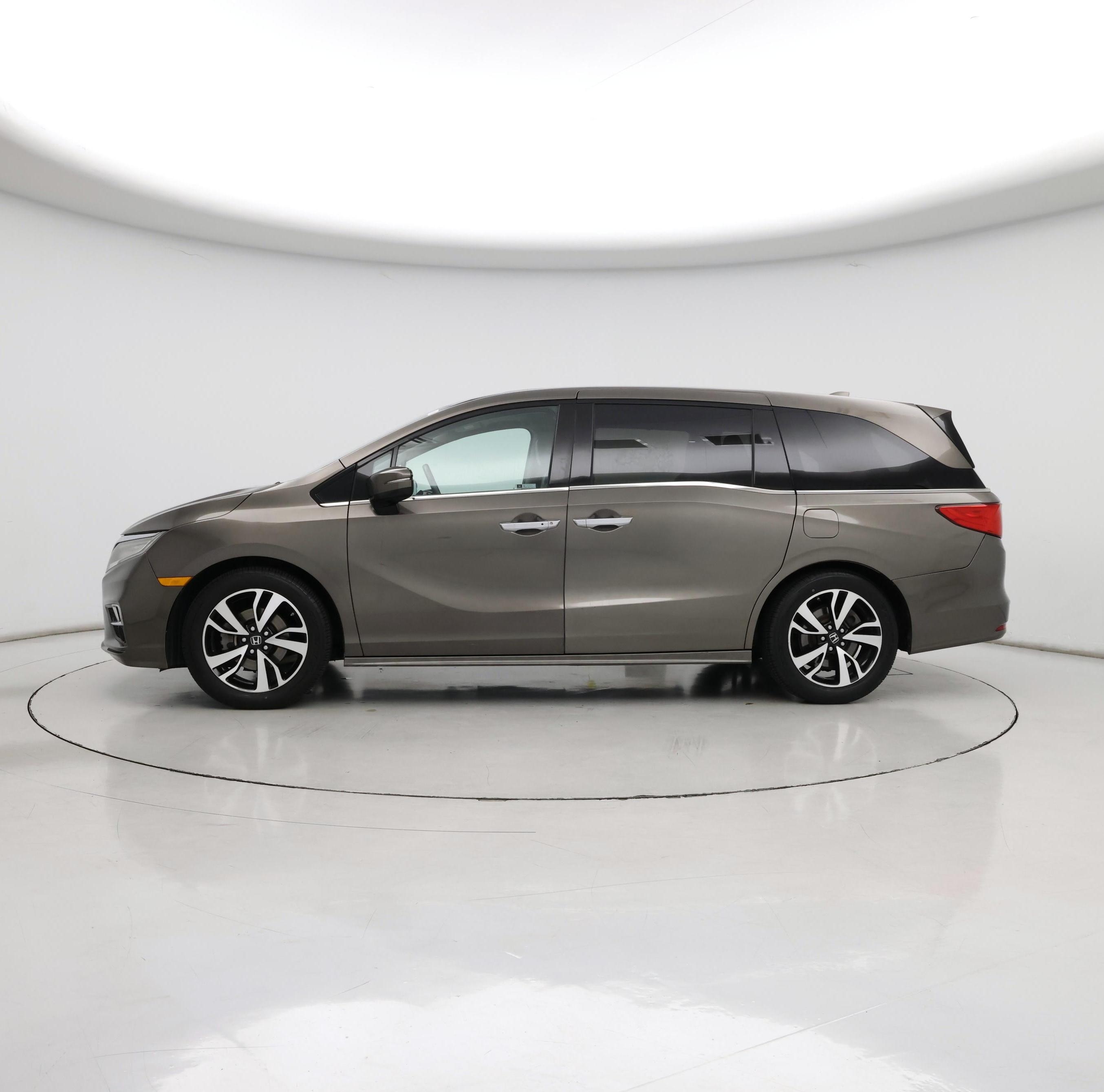 Thumbnail: 2018 Honda Odyssey - 4