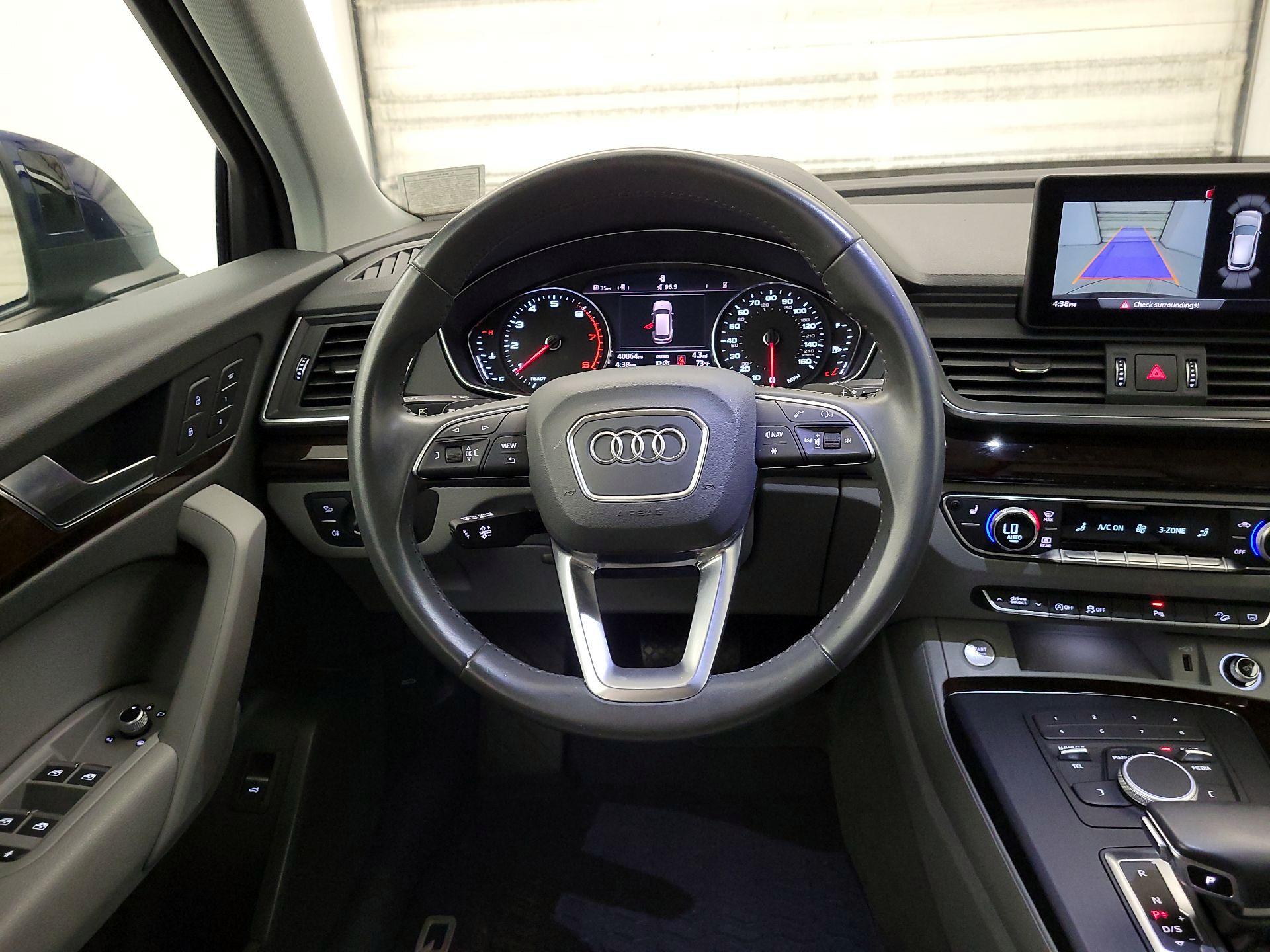 Thumbnail: 2020 Audi Q5 - 10